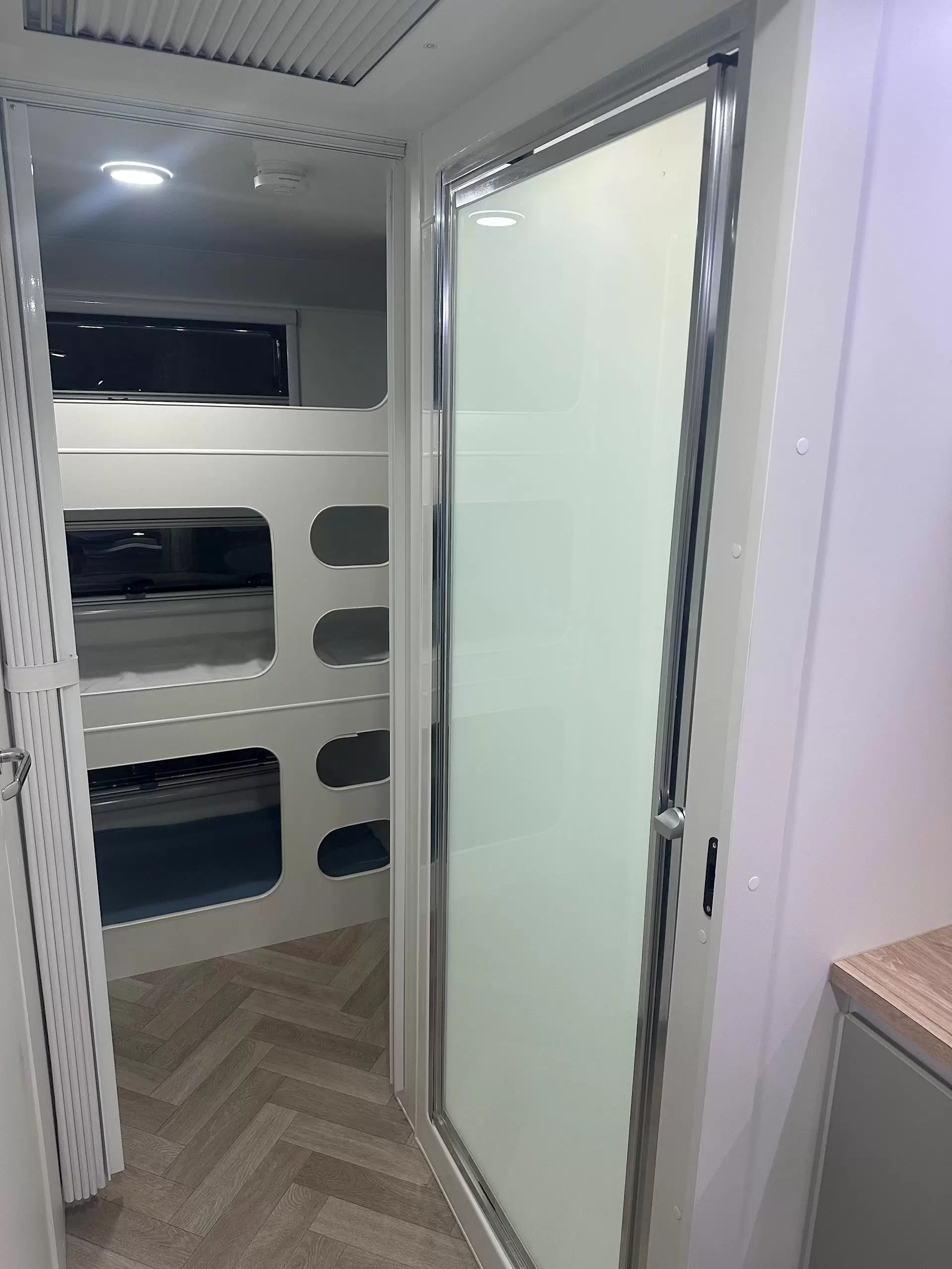 NEW 2026 DESIGN RV GETAWAY F226M Family 3 bunk