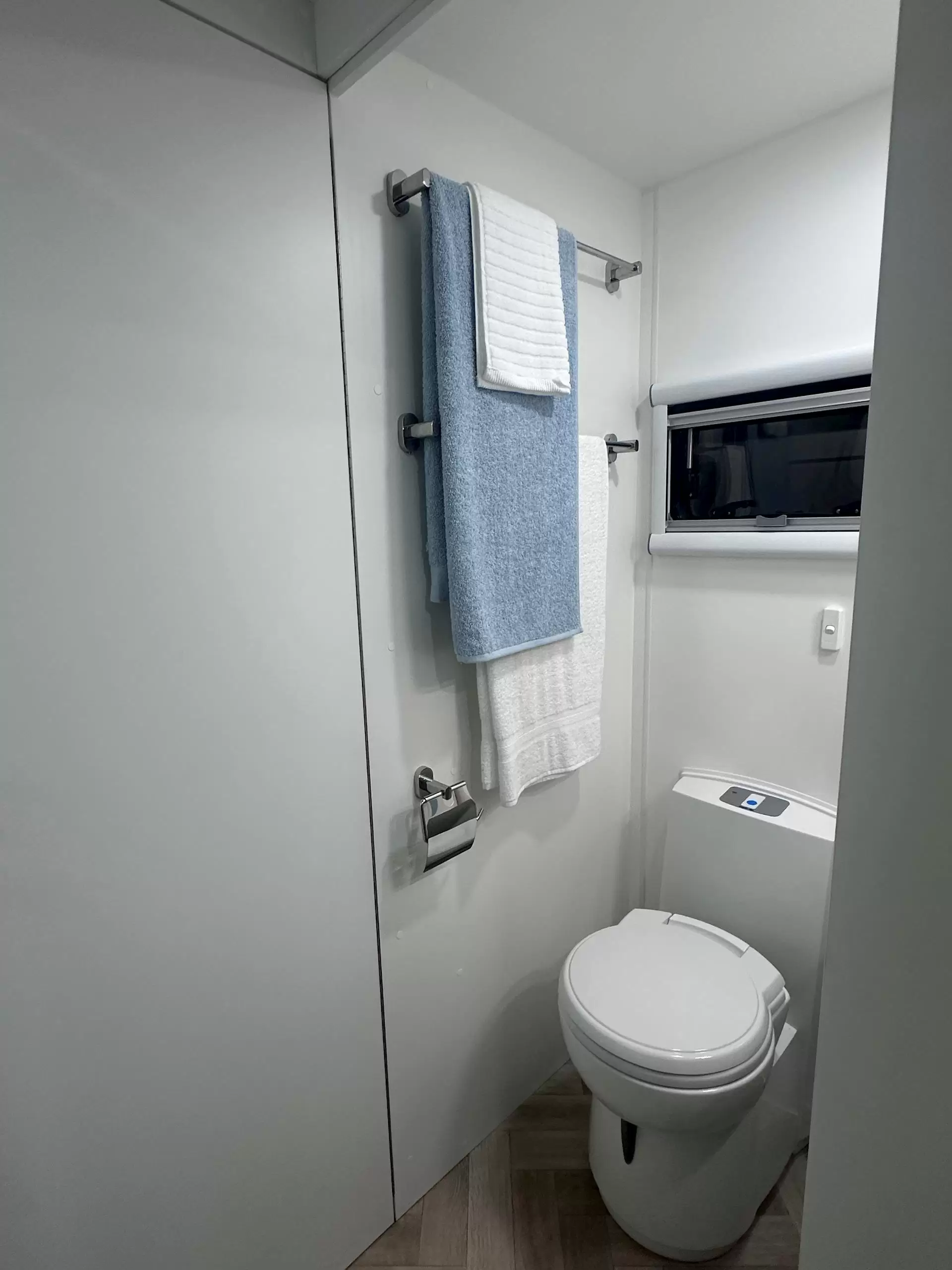 NEW 2026 DESIGN RV GETAWAY F226M Family 3 bunk