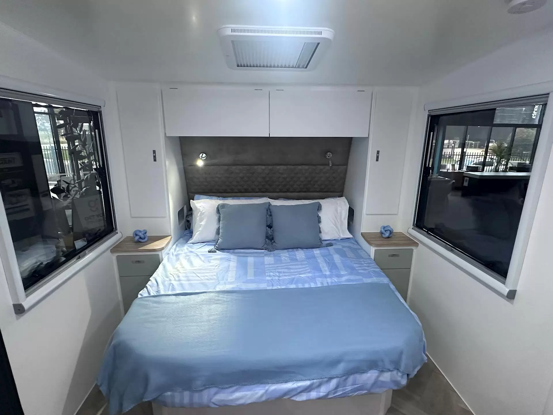 NEW 2026 DESIGN RV GETAWAY F226M Family 3 bunk