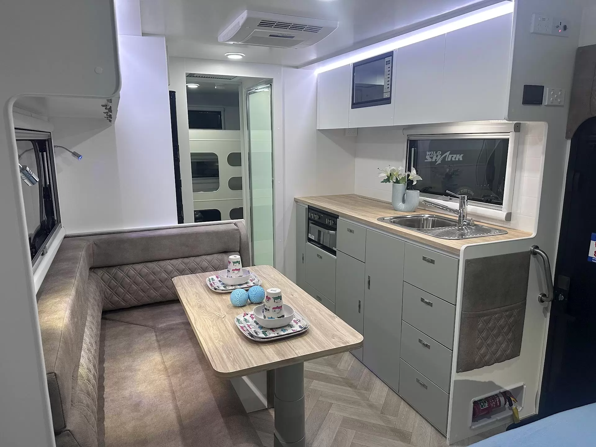NEW 2026 DESIGN RV GETAWAY F226M Family 3 bunk