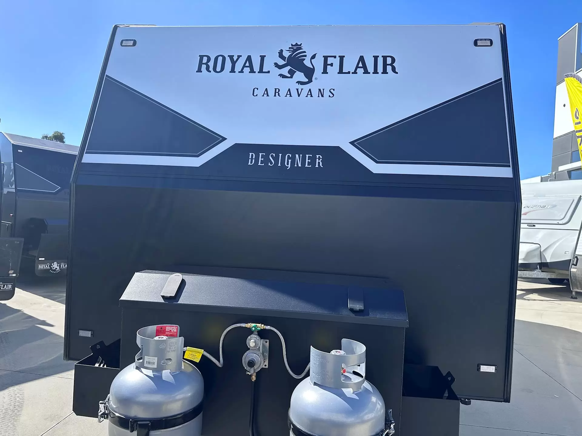 NEW 2026 ROYAL FLAIR DESIGNER SERIES 21'6-1