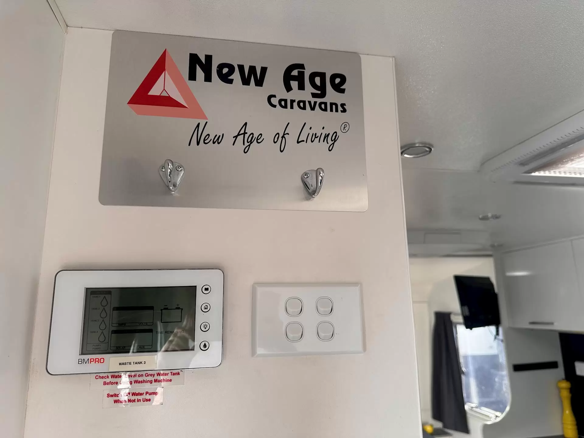 USED 2017 NEW AGE MANTA RAY MR19E