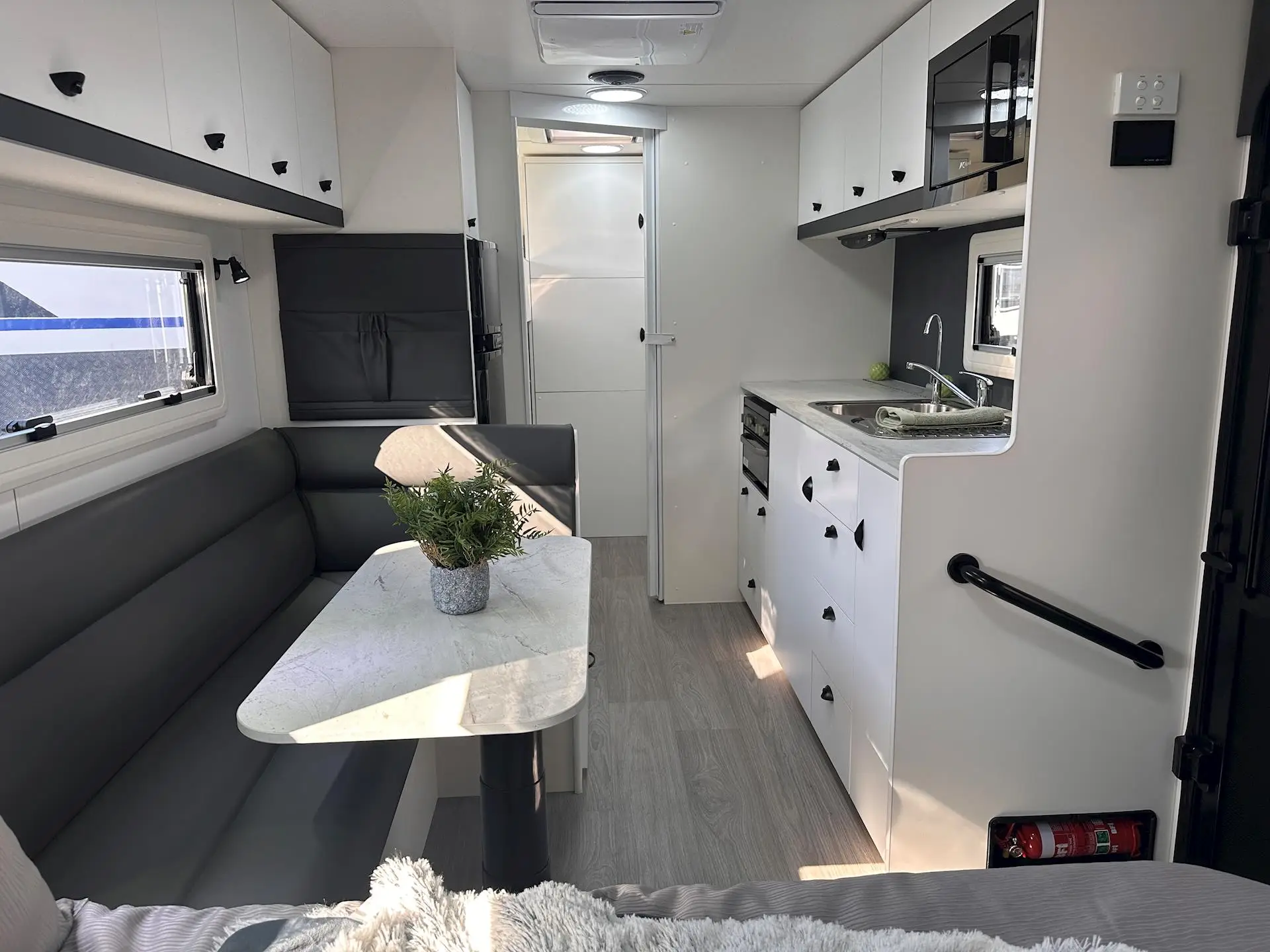 NEW 2026 VISCOUNT V2 EW FAMILY 2B