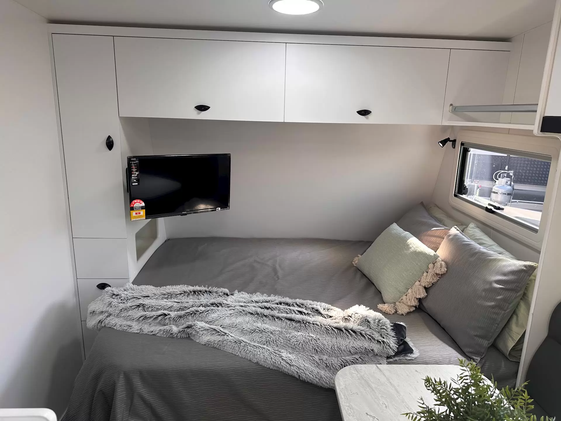 NEW 2026 VISCOUNT V2 EW FAMILY 2B