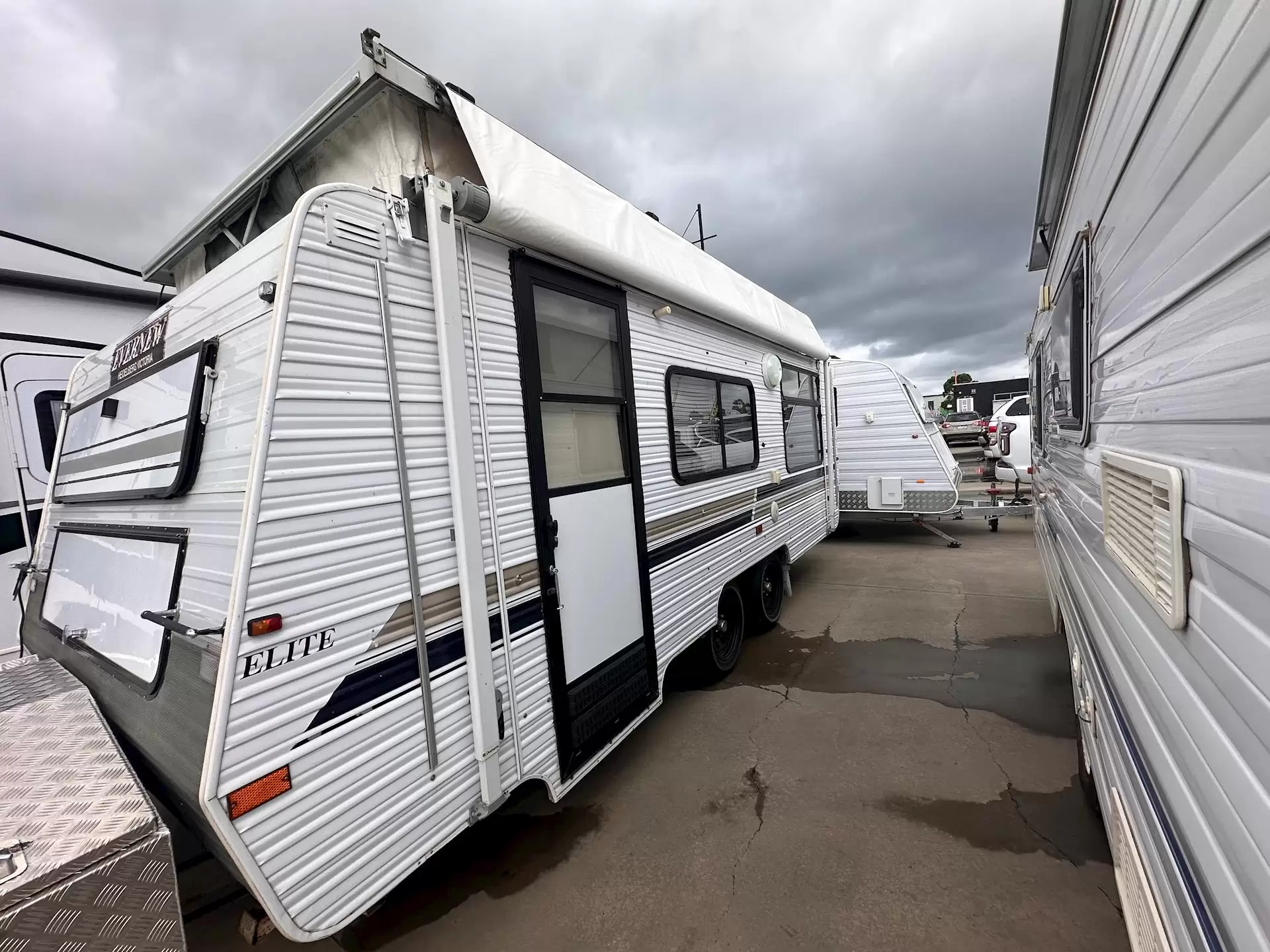 USED 1993 EVERNEW ELITE