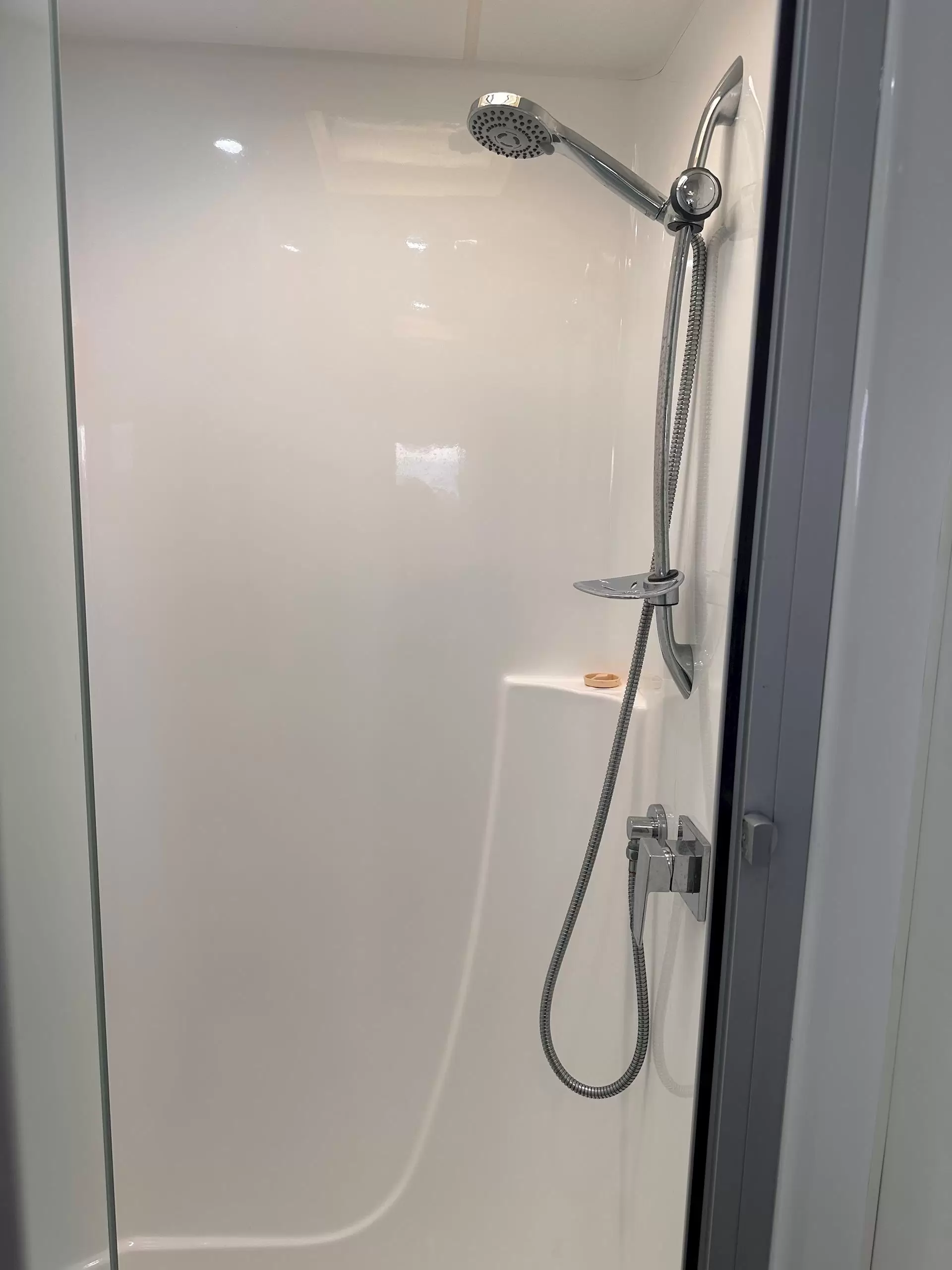 USED 2021 NEW AGE MANTA RAY 19ES