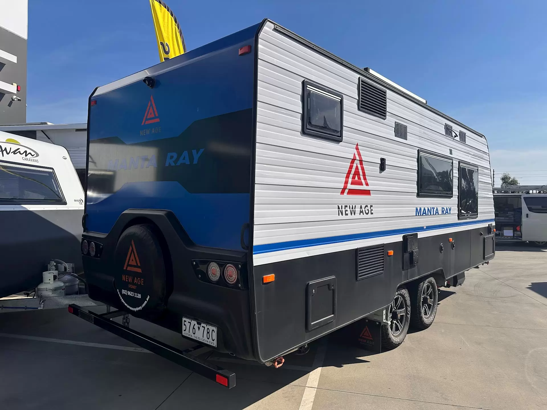 USED 2021 NEW AGE MANTA RAY 19ES