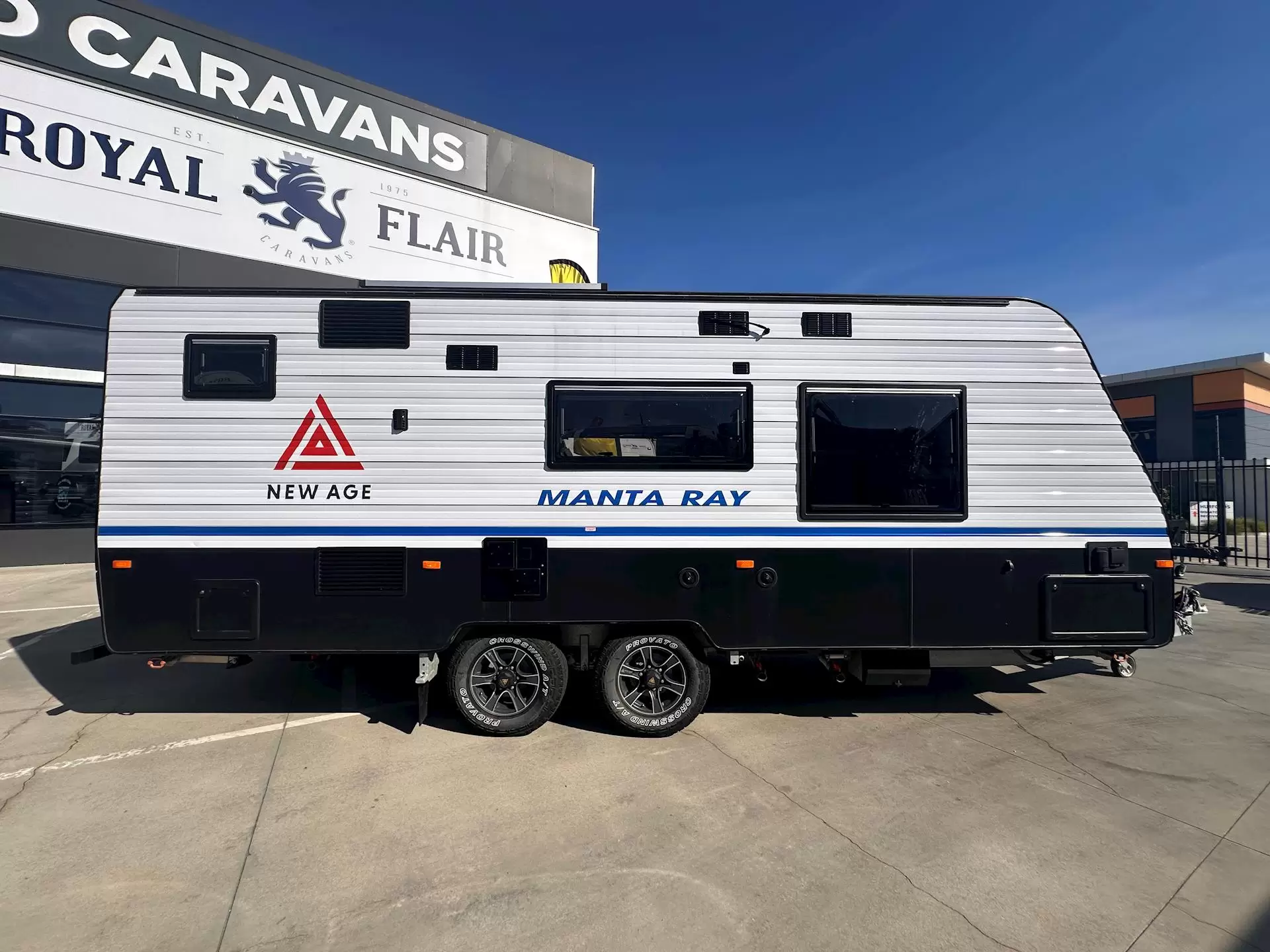 USED 2021 NEW AGE MANTA RAY 19ES
