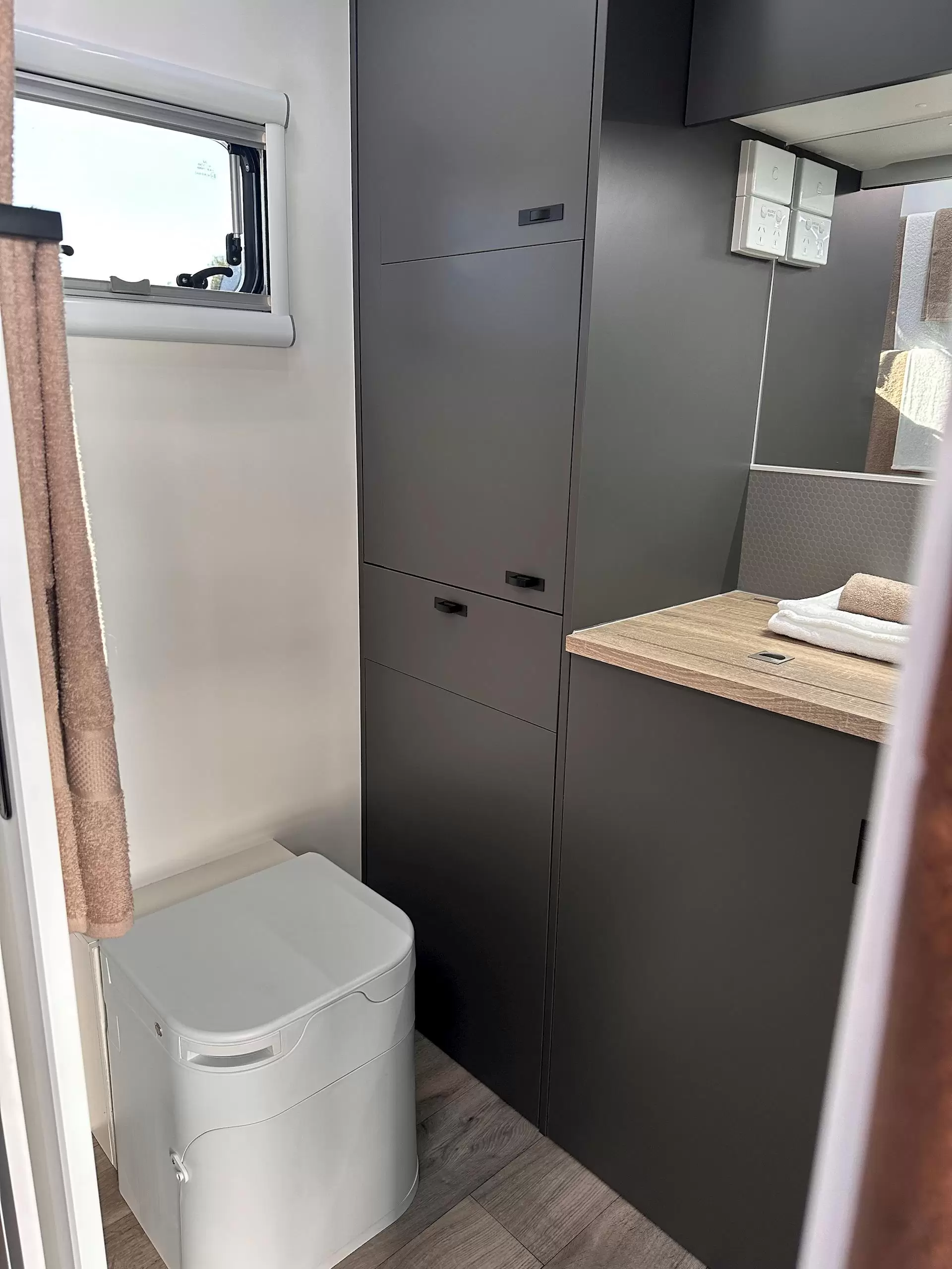 NEW 2026 DESIGN RV ACX 210RD