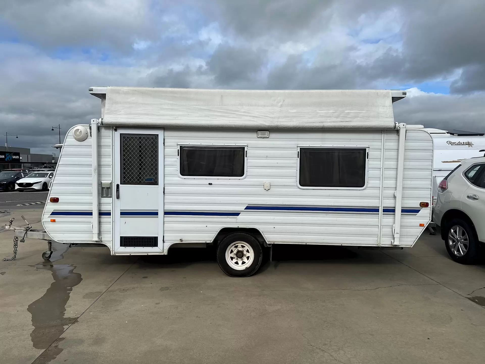 USED  Western Caravans 16