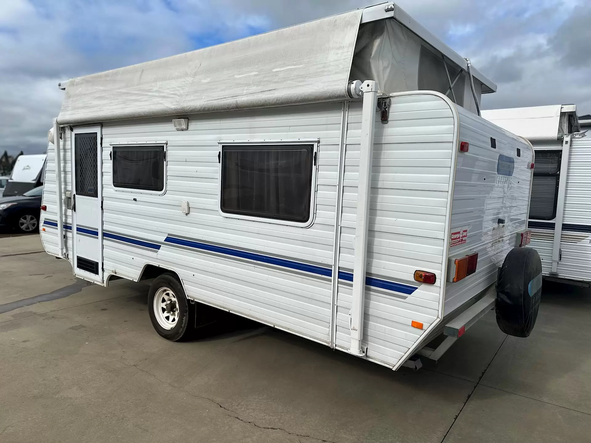 USED  Western Caravans 16
