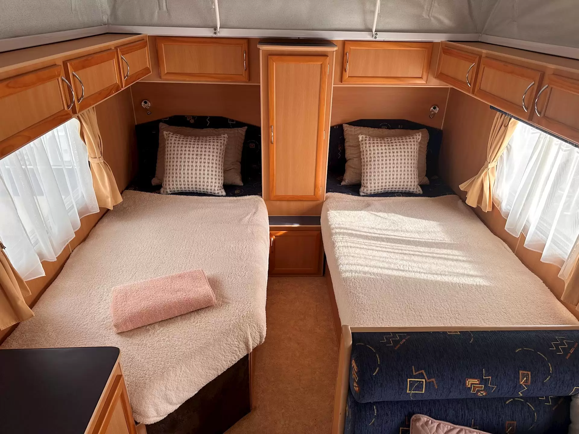 USED  Western Caravans 16