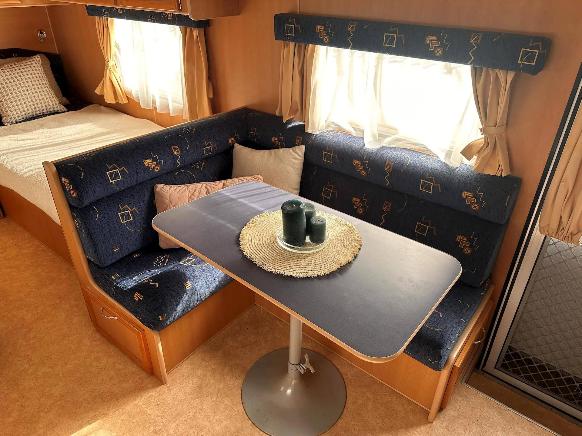 USED Western Caravans 16