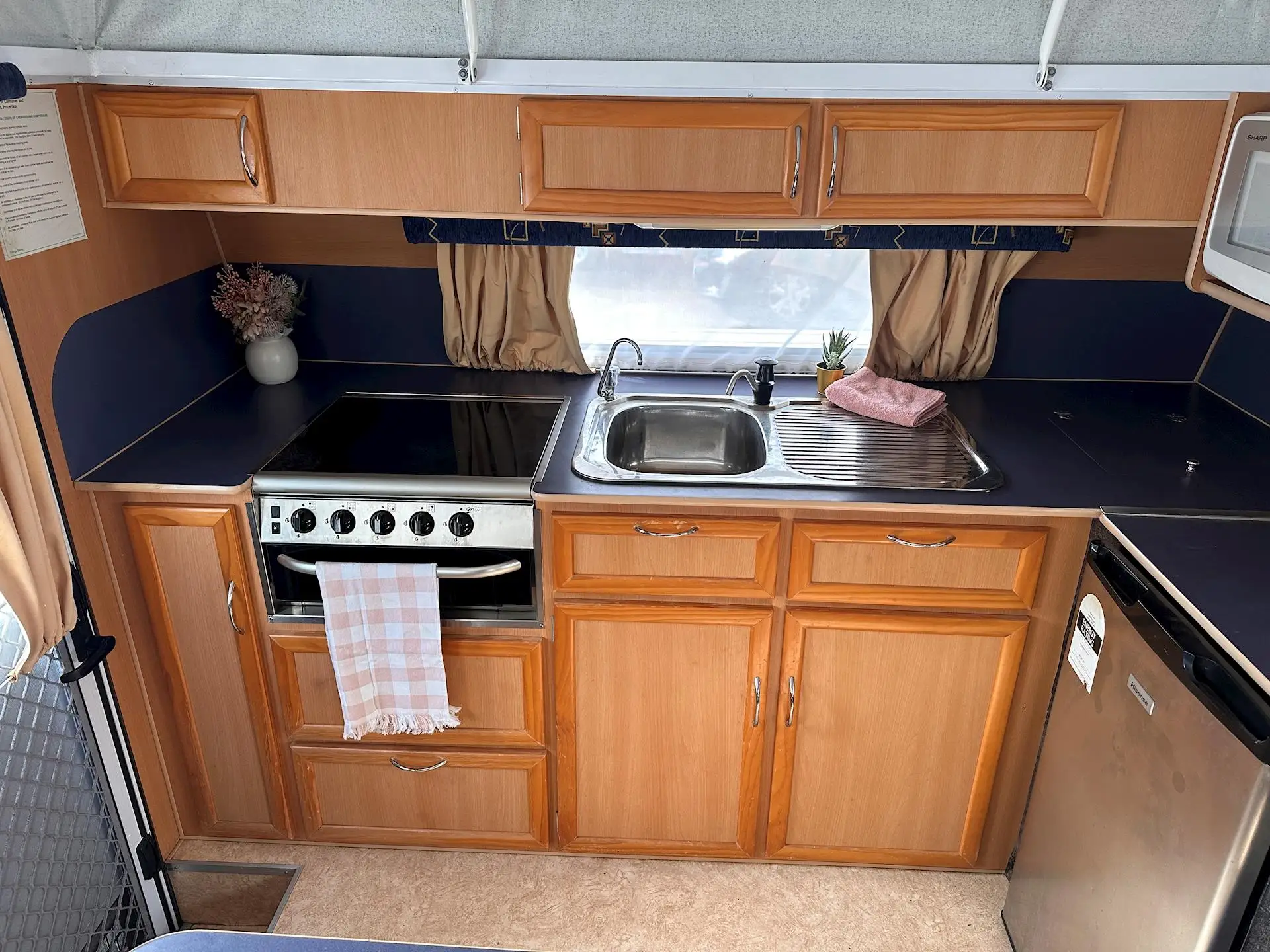 USED Western Caravans 16