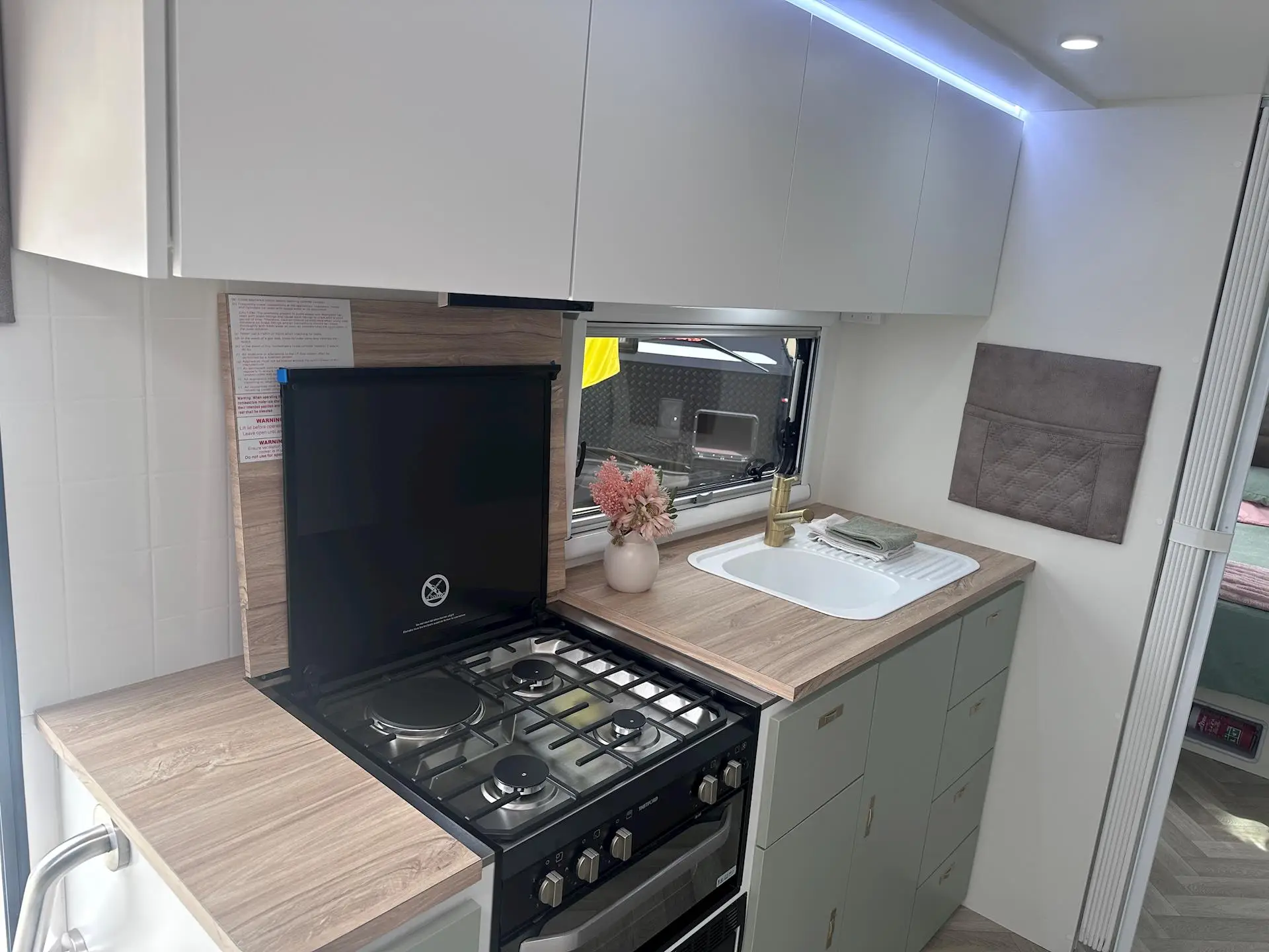 NEW 2026 DESIGN RV ODYSSEY 2210R