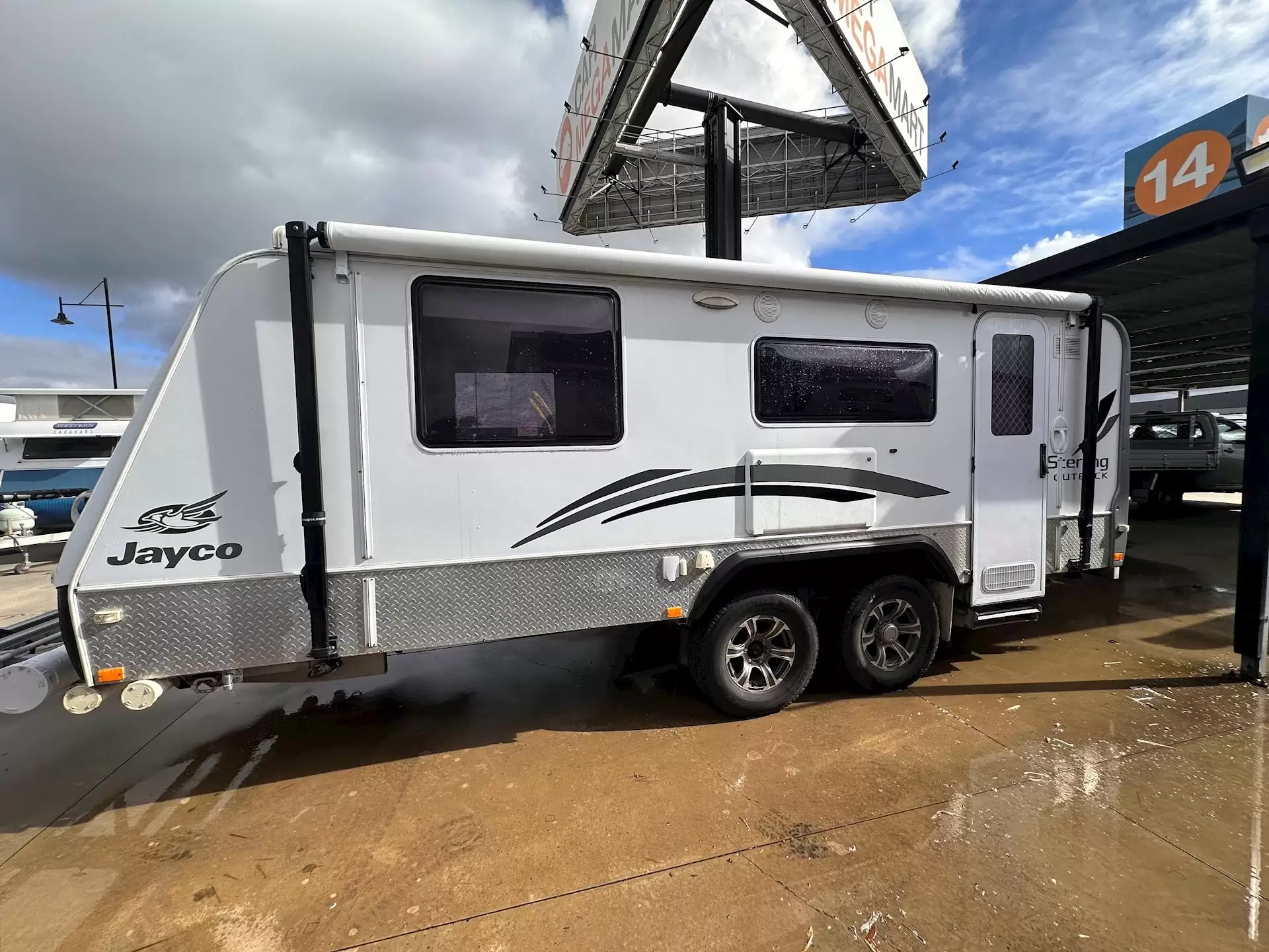 USED 2012 JAYCO STERLING 17.55-3
