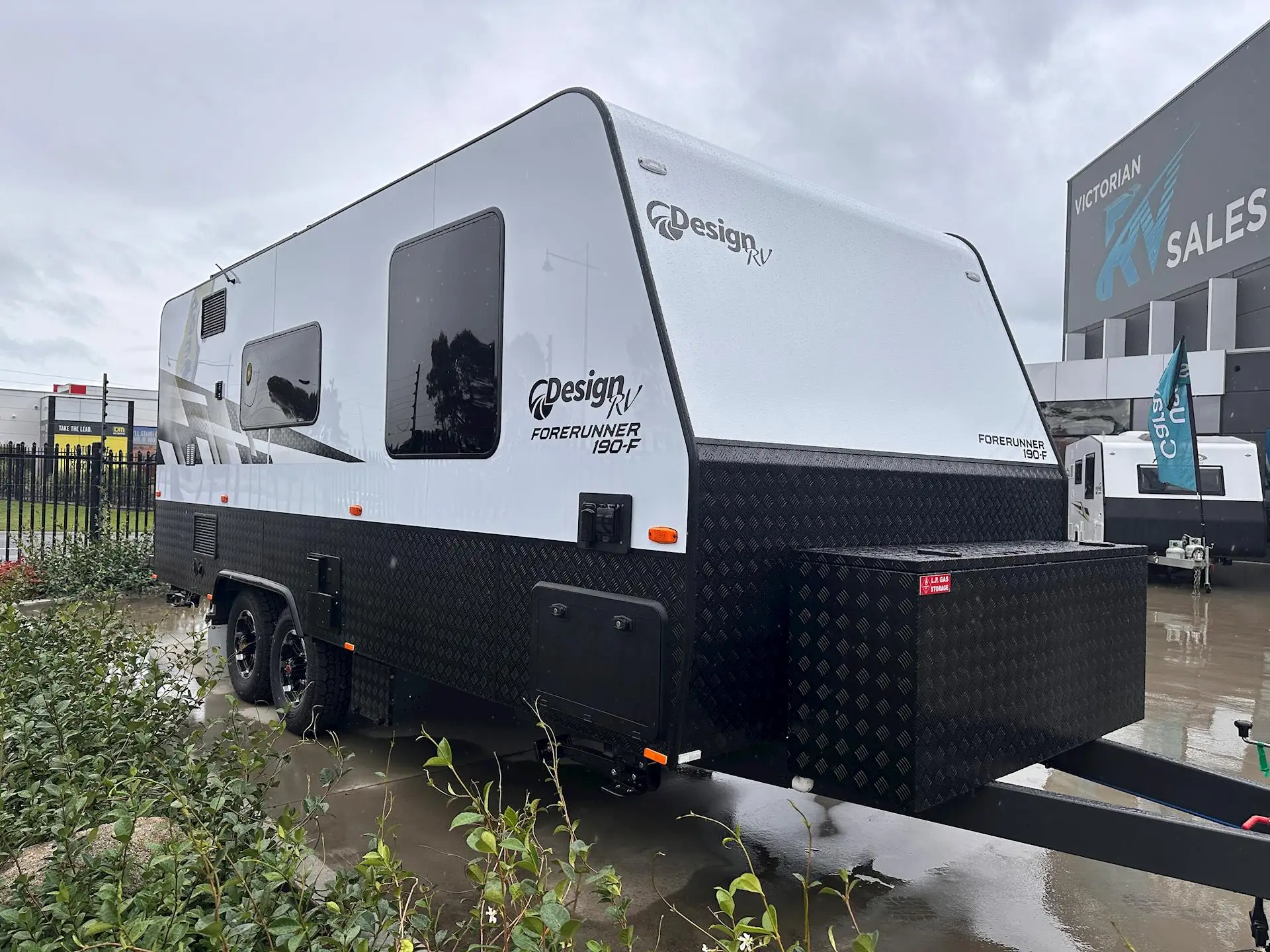 NEW 2026 DESIGN RV FORERUNNER V2-1