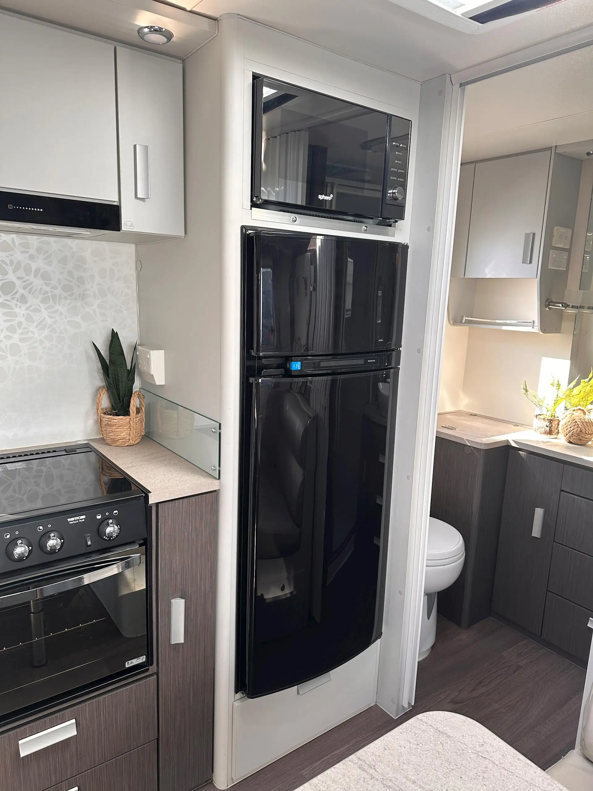 USED 2018 JAYCO JOURNEY 18.55-3 OUTBACK