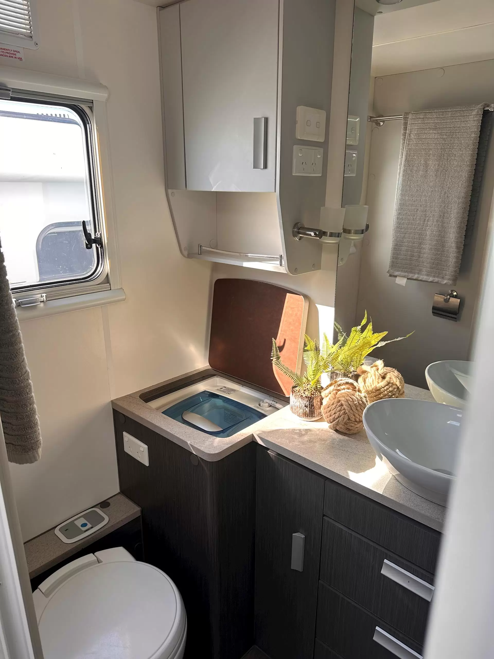 USED 2018 JAYCO JOURNEY OUTBACK