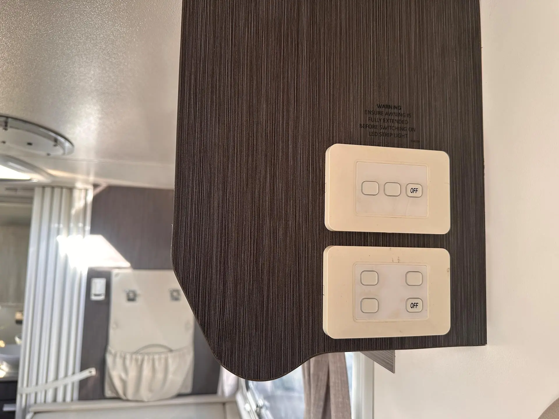 USED 2018 JAYCO JOURNEY 18.55-3 OUTBACK