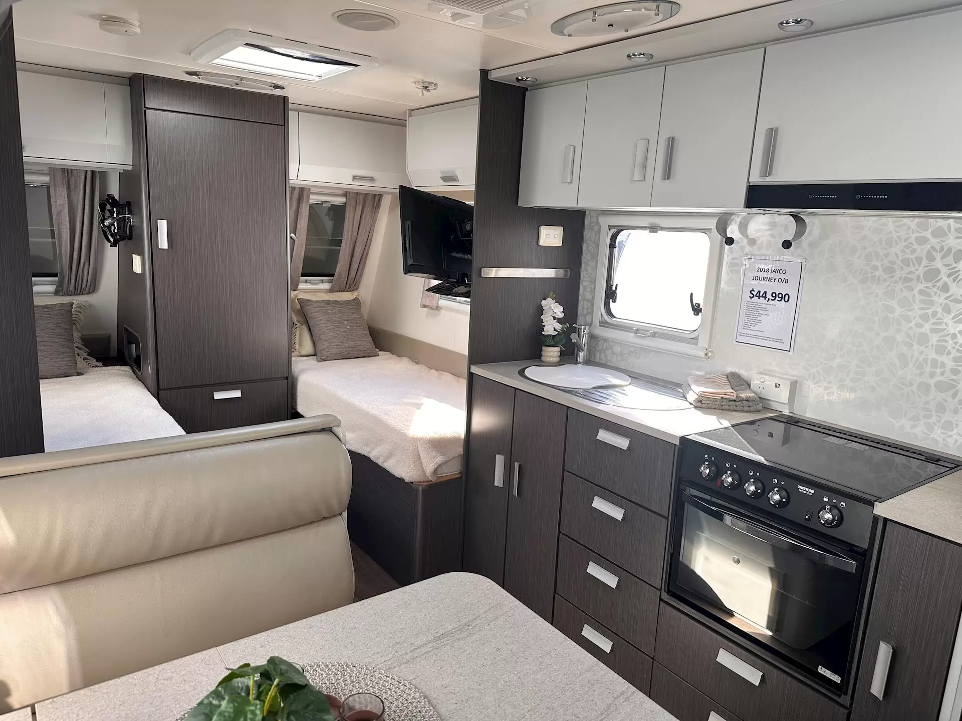 USED 2018 JAYCO JOURNEY OUTBACK
