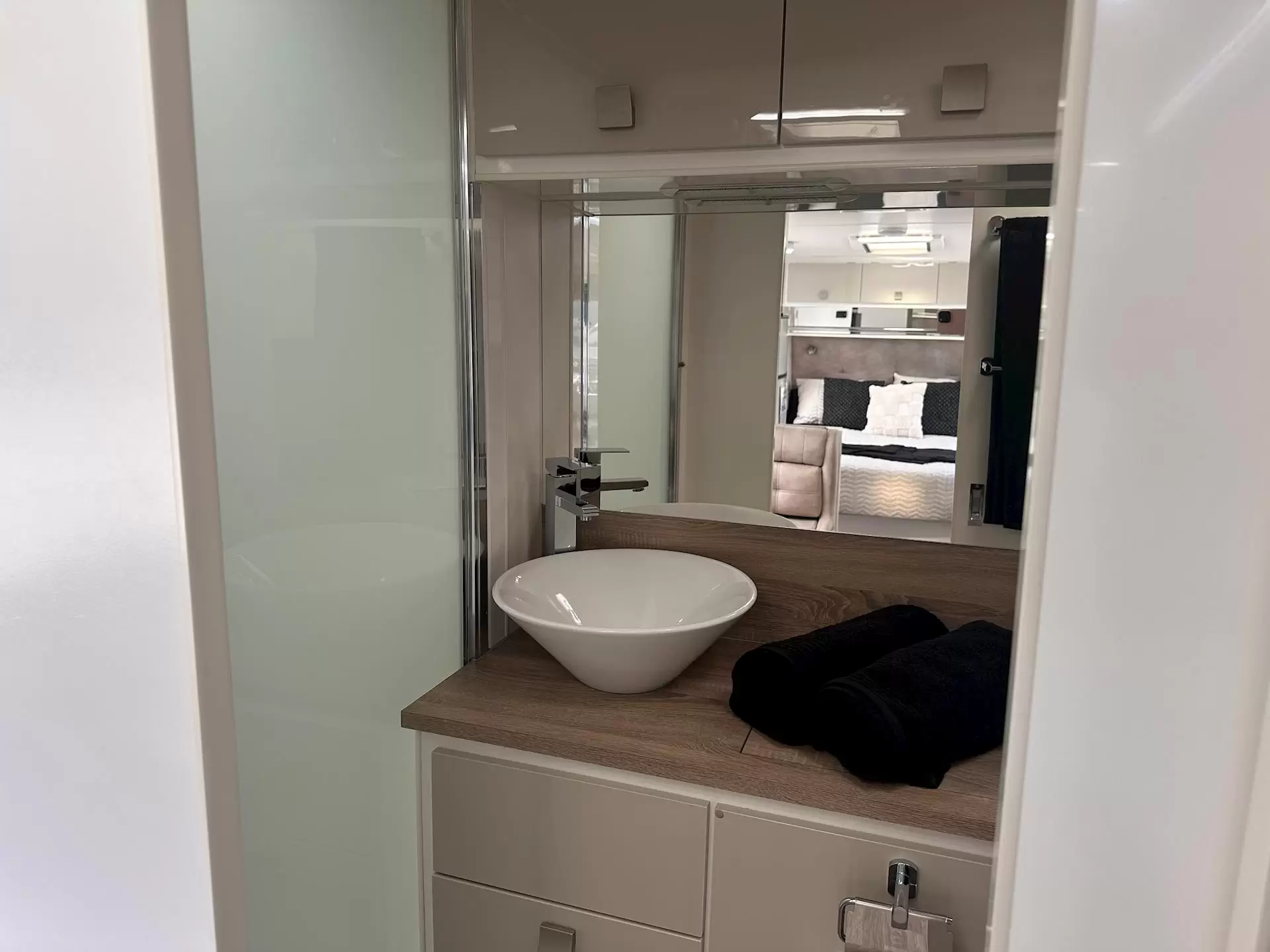USED 2020 ESSENTIAL CARAVANS GRANT CRUISER