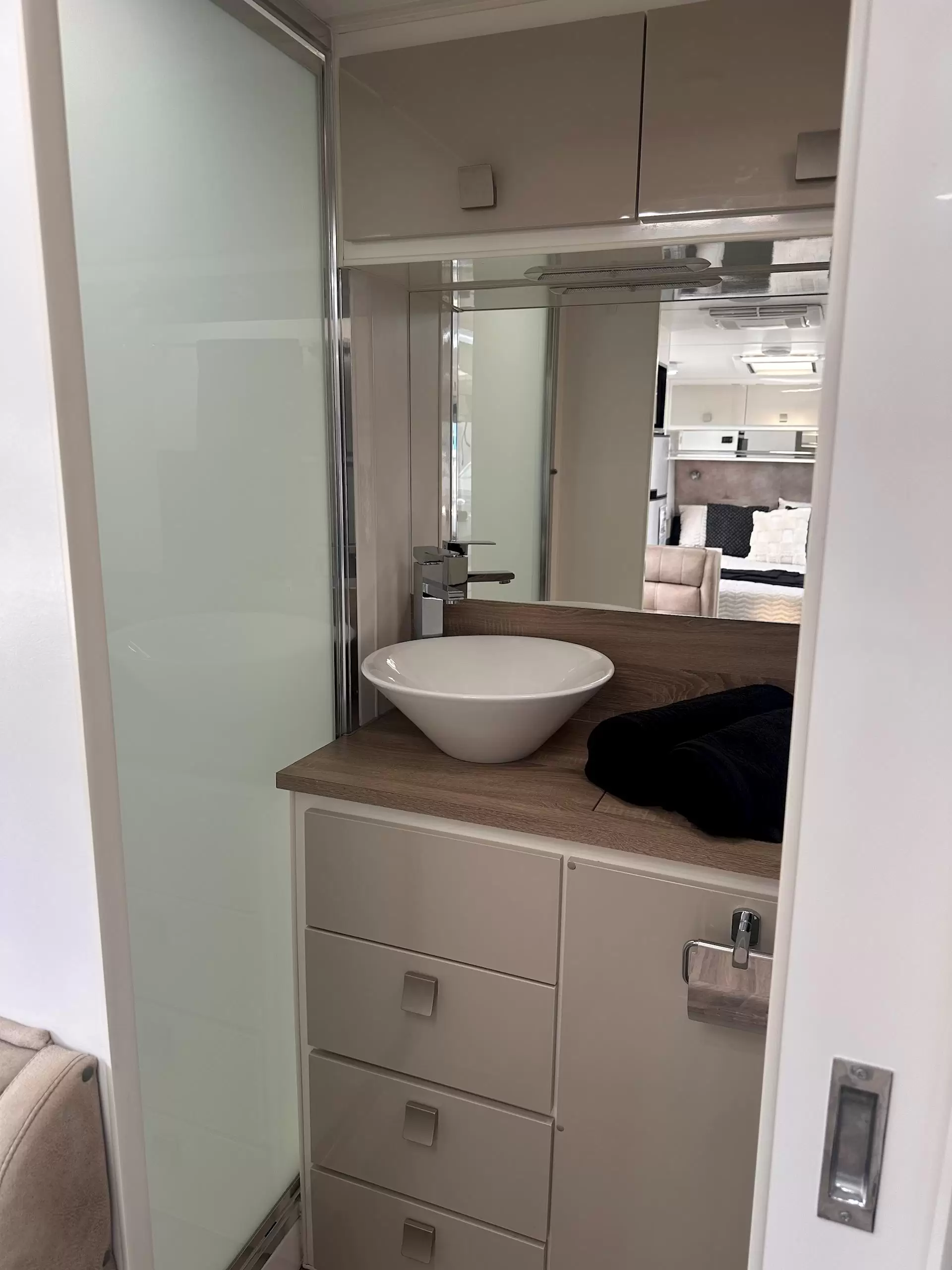 USED 2020 ESSENTIAL CARAVANS GRANT CRUISER