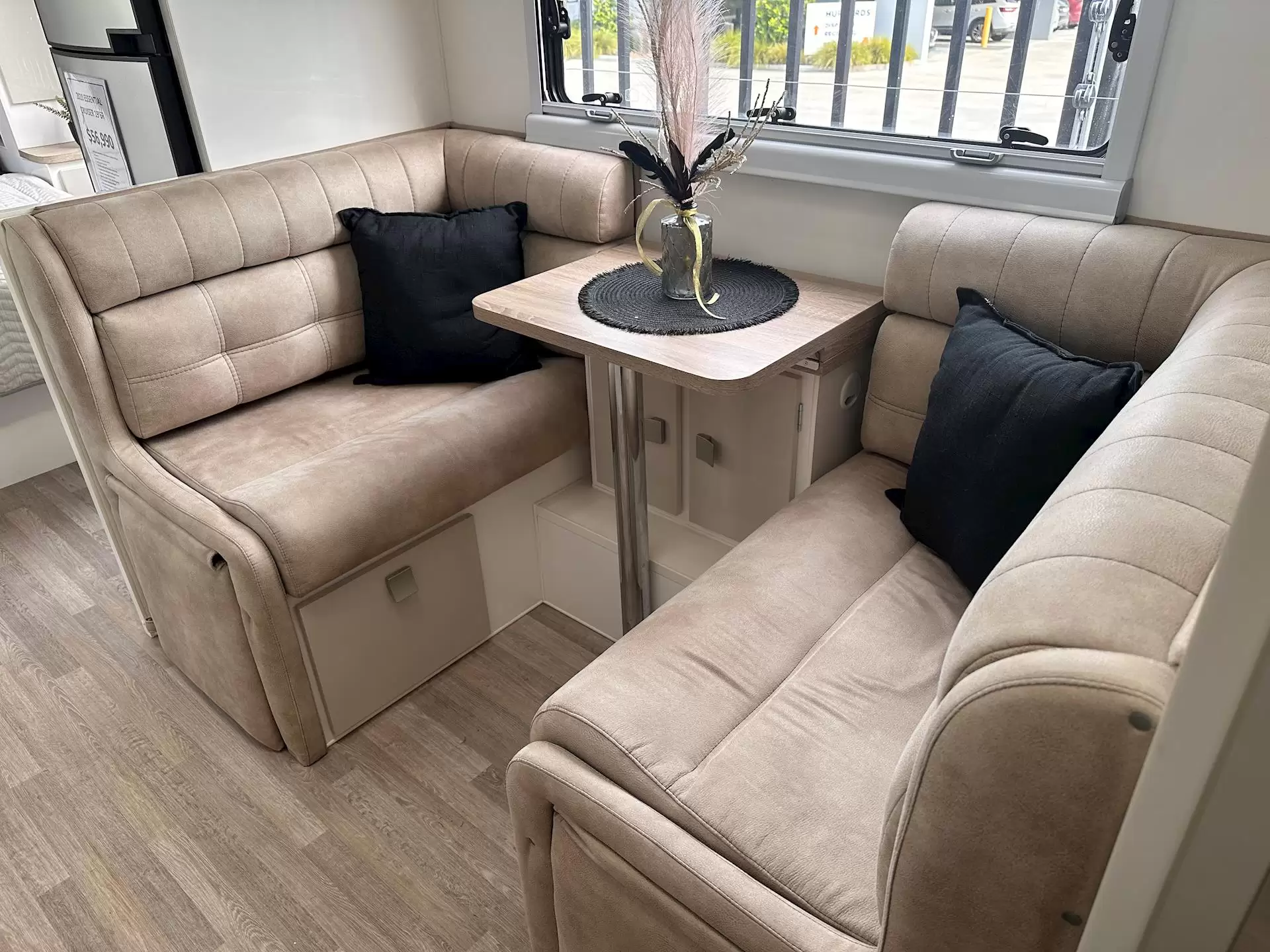 USED 2020 ESSENTIAL CARAVANS GRANT CRUISER