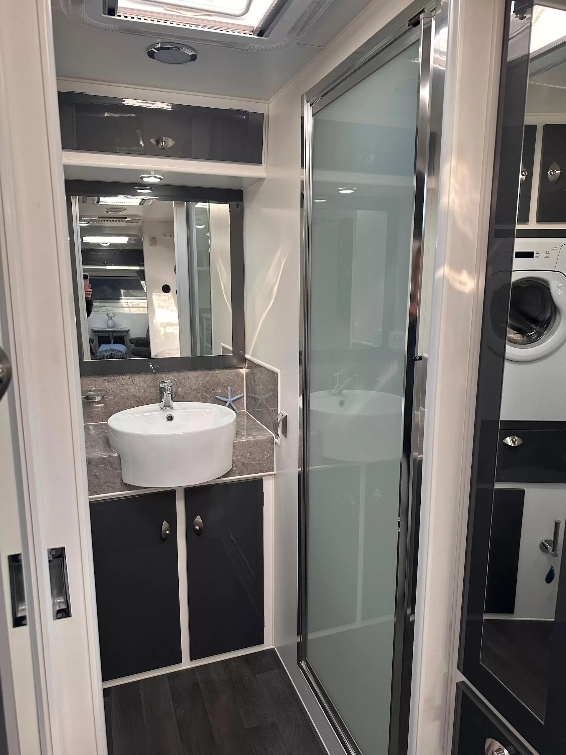 USED 2016 OPAL SOUTHERN EXPLORER