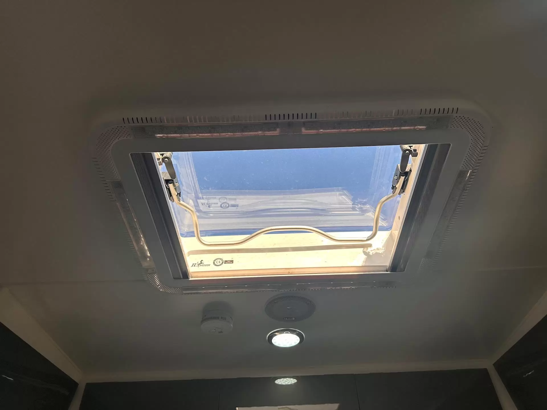 USED 2016 OPAL SOUTHERN EXPLORER