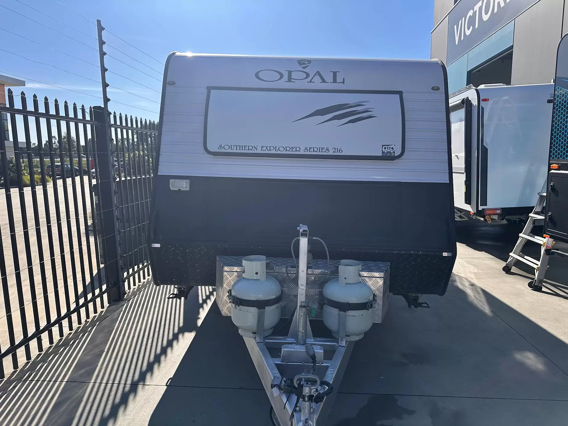 USED 2016 OPAL SOUTHERN EXPLORER