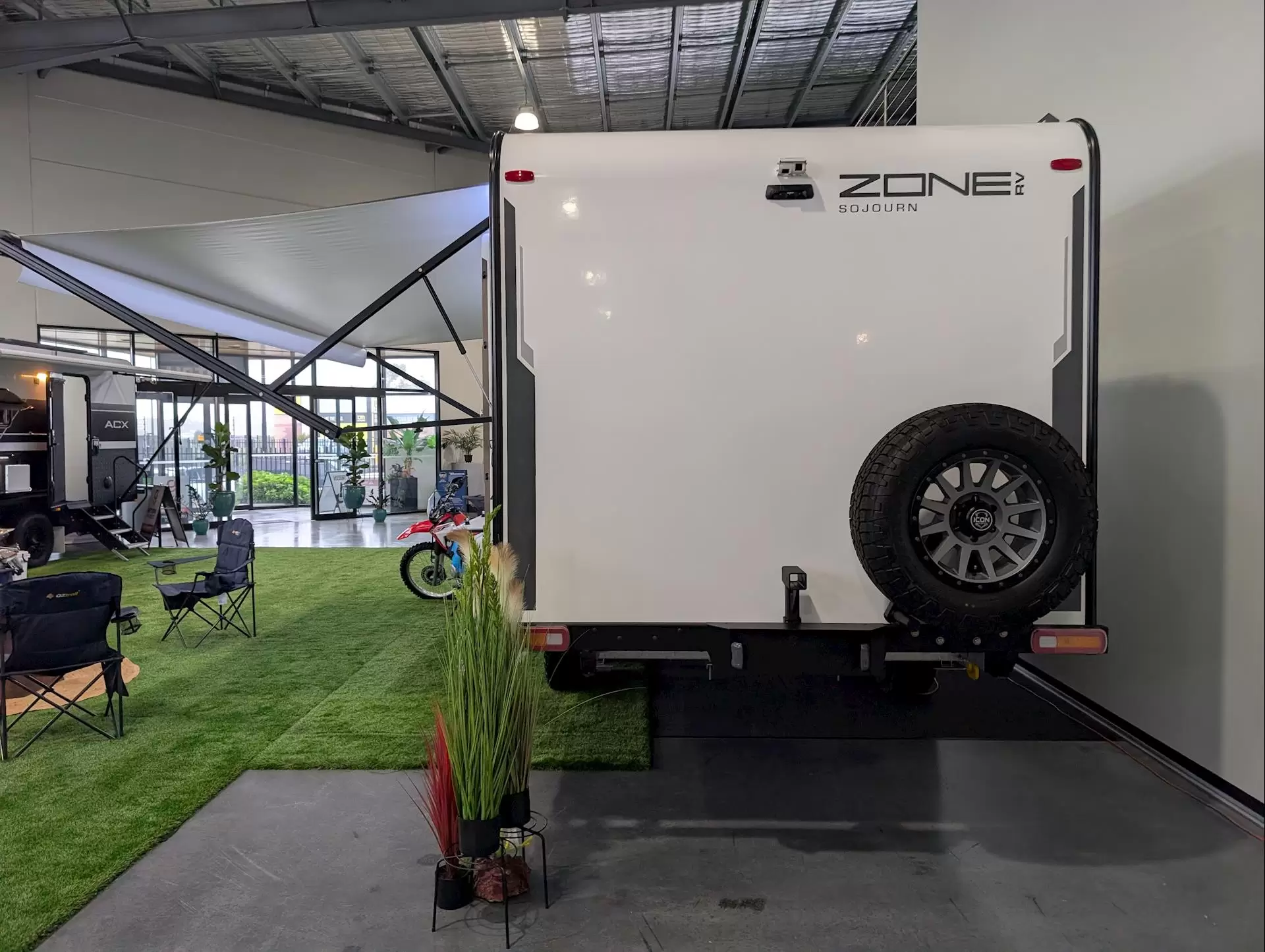 NEW  Zone RV SOJOURN