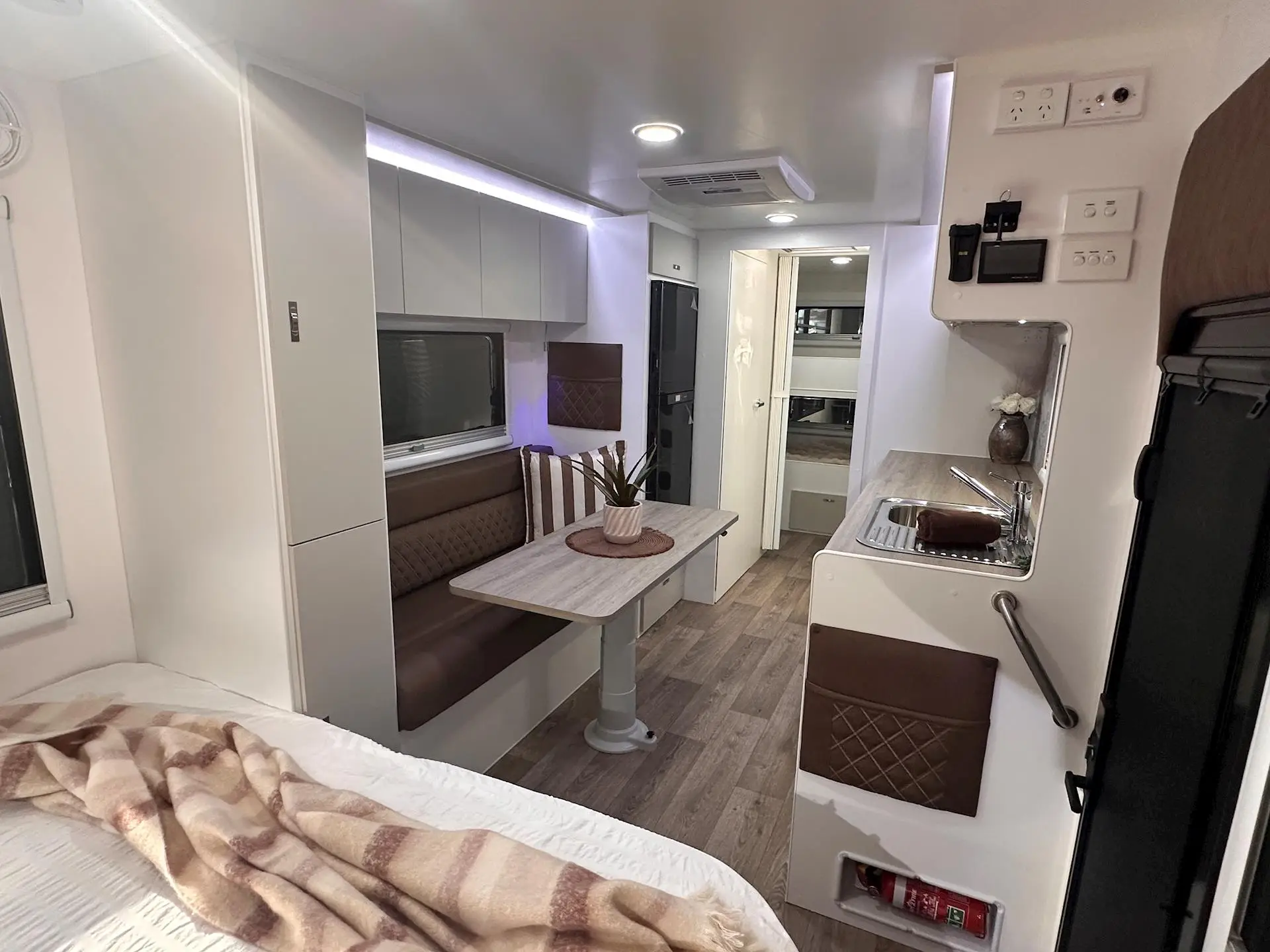 NEW 2026 DESIGN RV ODYSSEY F226M