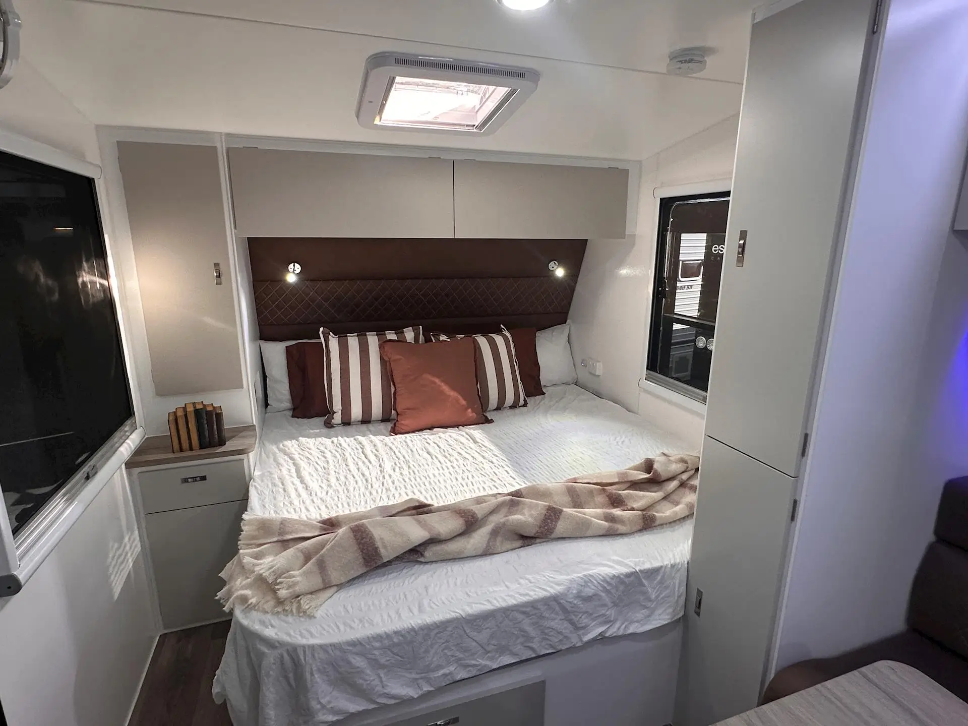 NEW 2026 DESIGN RV ODYSSEY F226M