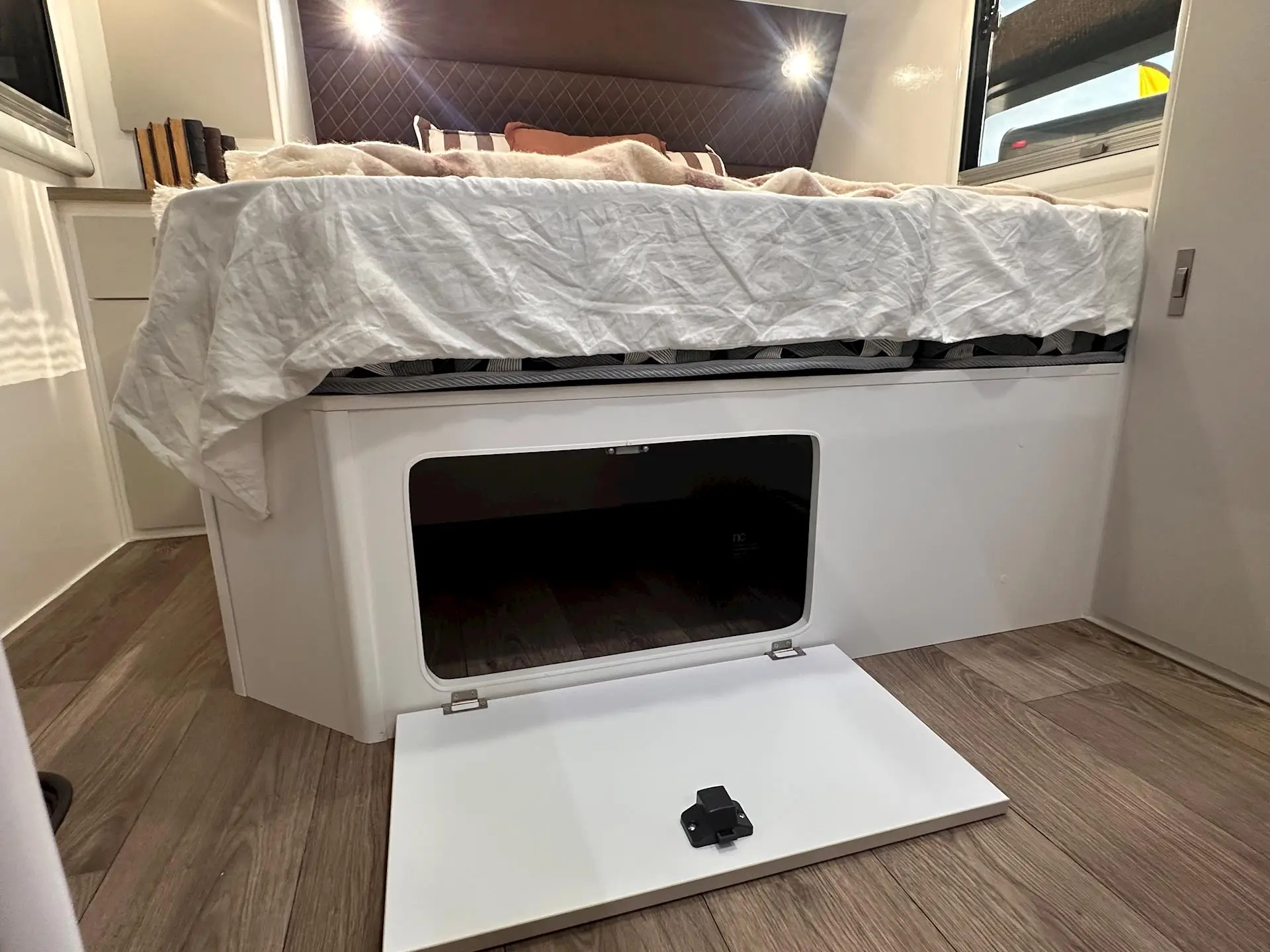 NEW 2026 DESIGN RV ODYSSEY F226M