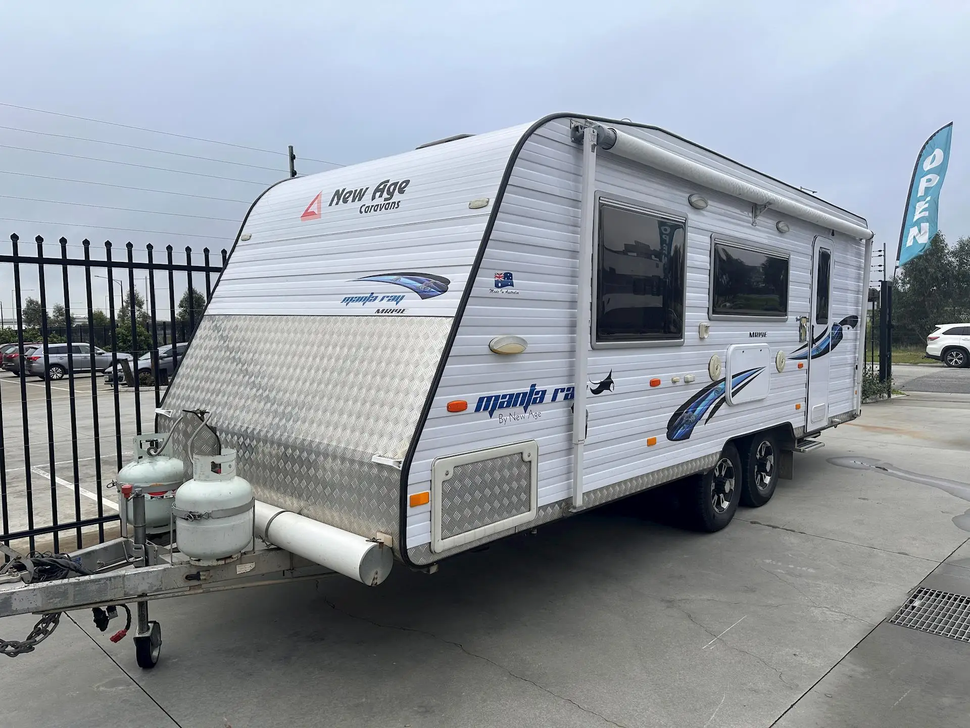 Used 2016 New Age Manta Ray MR19E
