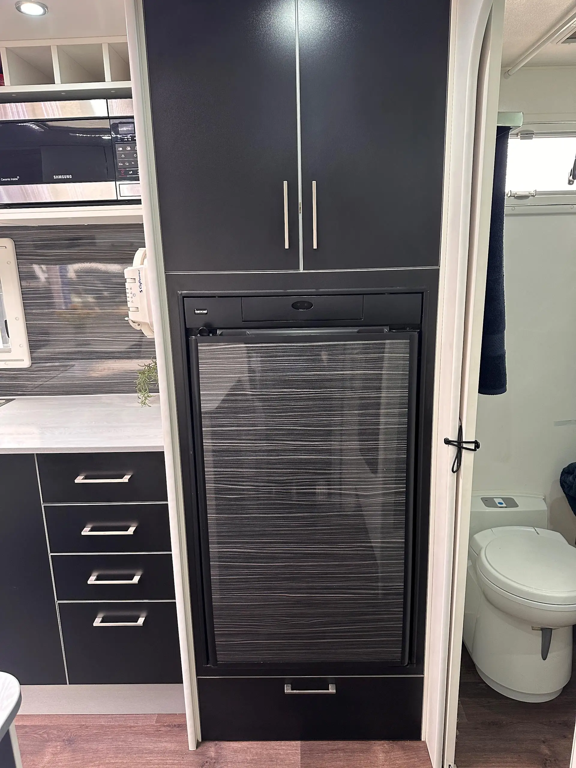 USED 2016 NEW AGE MANTA RAY MR19E