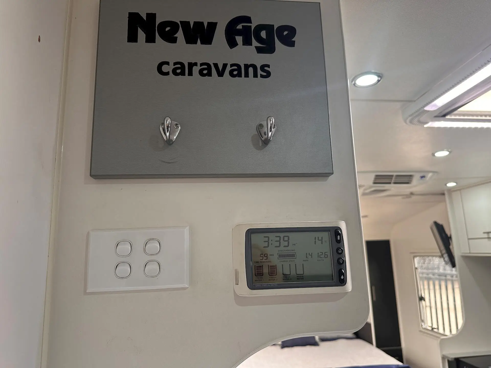 USED 2016 NEW AGE MANTA RAY MR19E