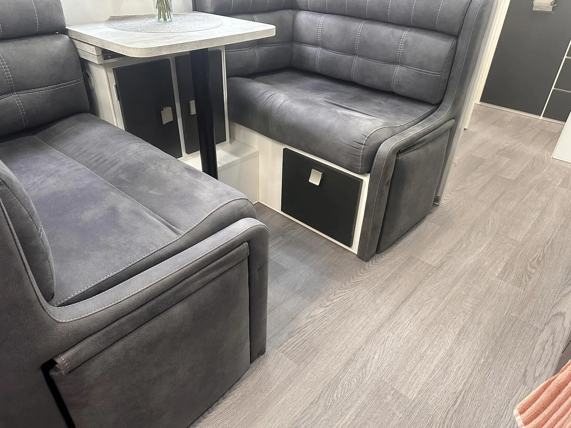 USED 2020 ESSENTIAL CARAVANS GRANT CRUISER V6