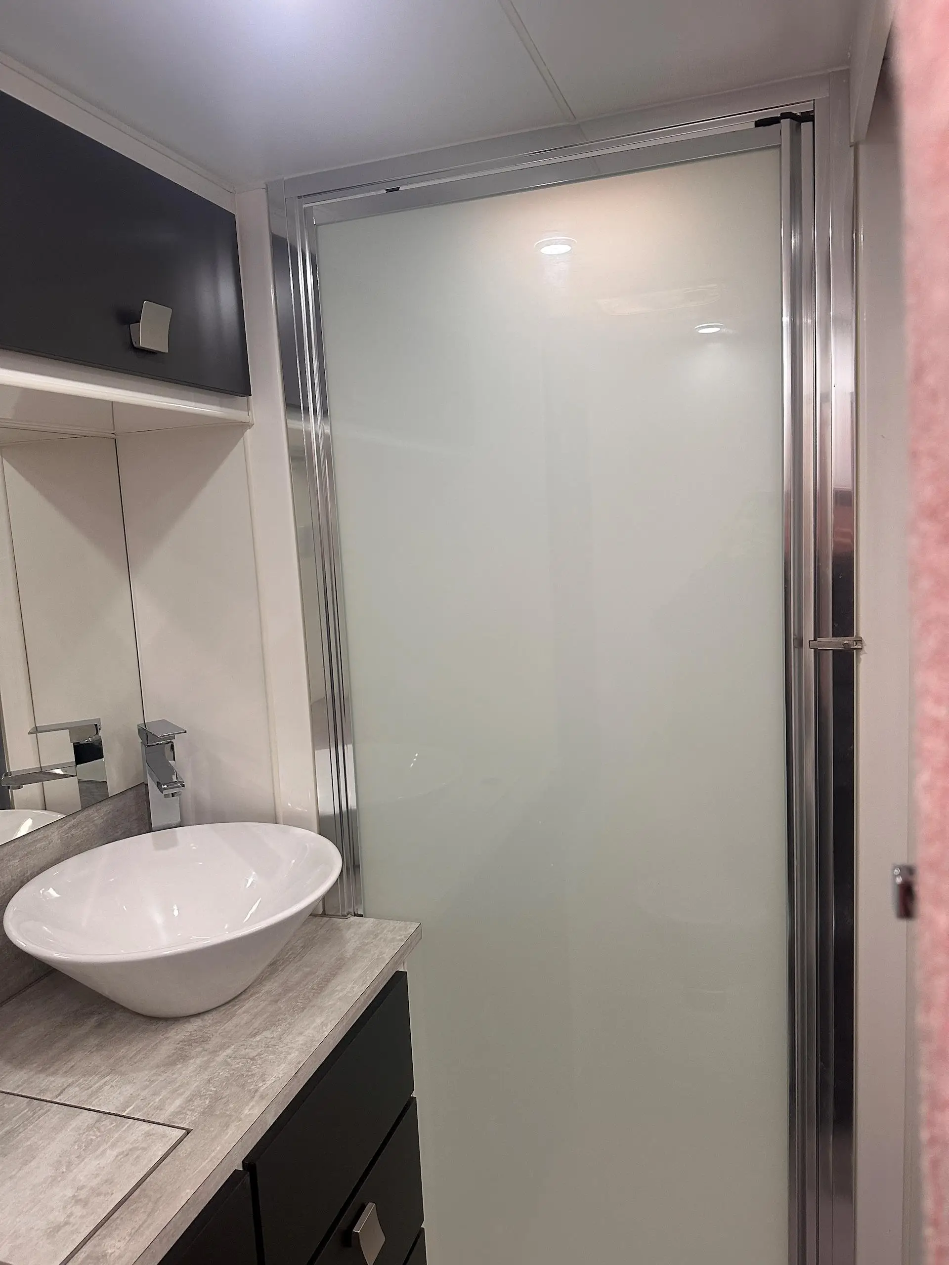 USED 2020 ESSENTIAL CARAVANS GRANT CRUISER V6