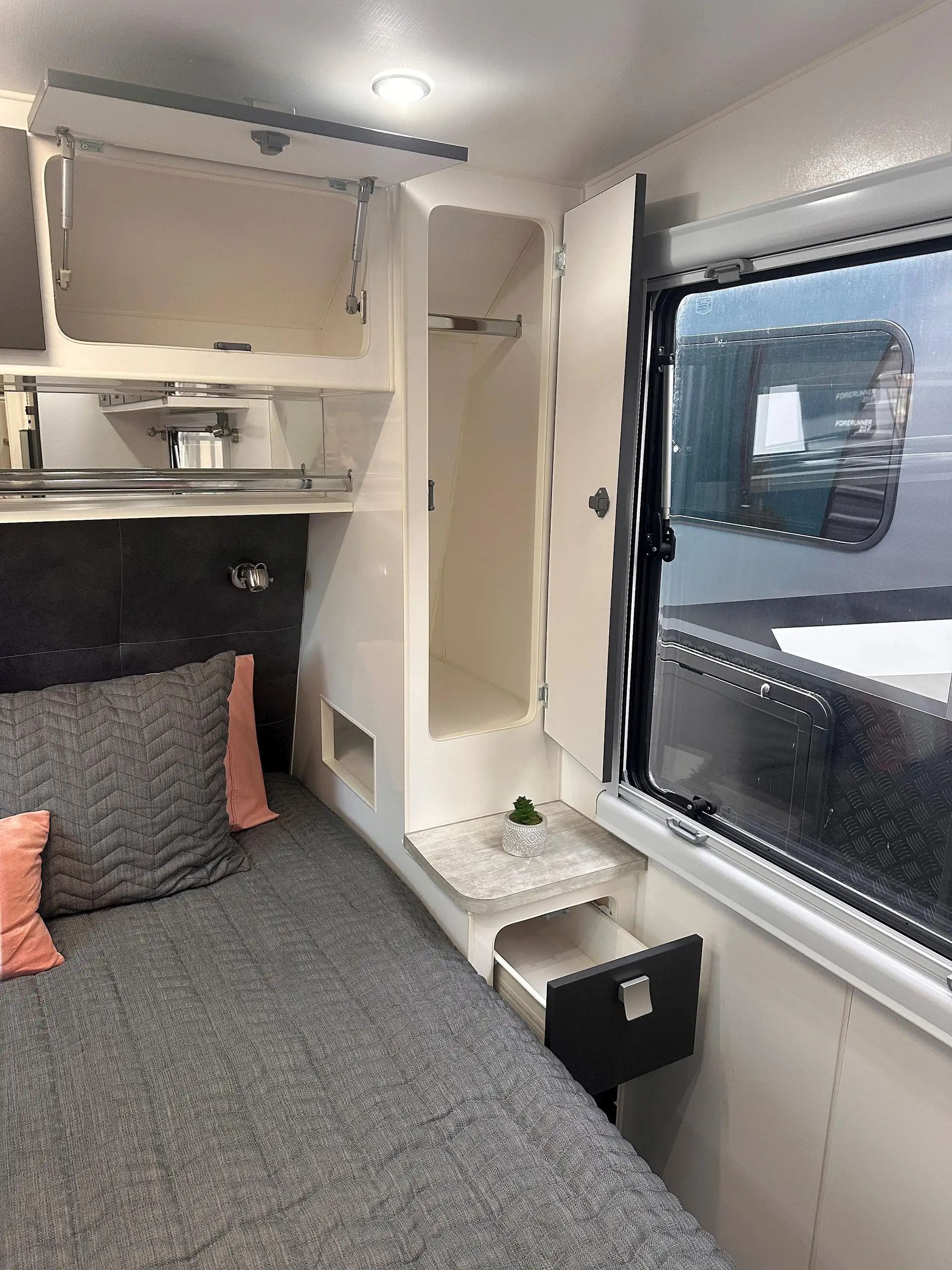 USED 2020 ESSENTIAL CARAVANS GRANT CRUISER V6