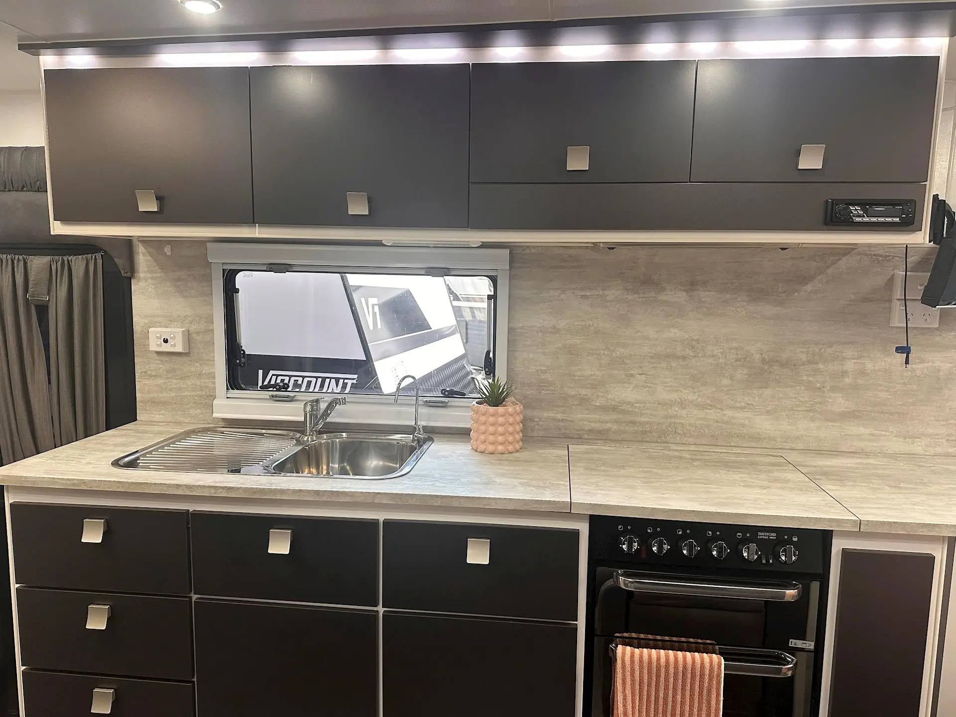 USED 2020 ESSENTIAL CARAVANS GRANT CRUISER V6