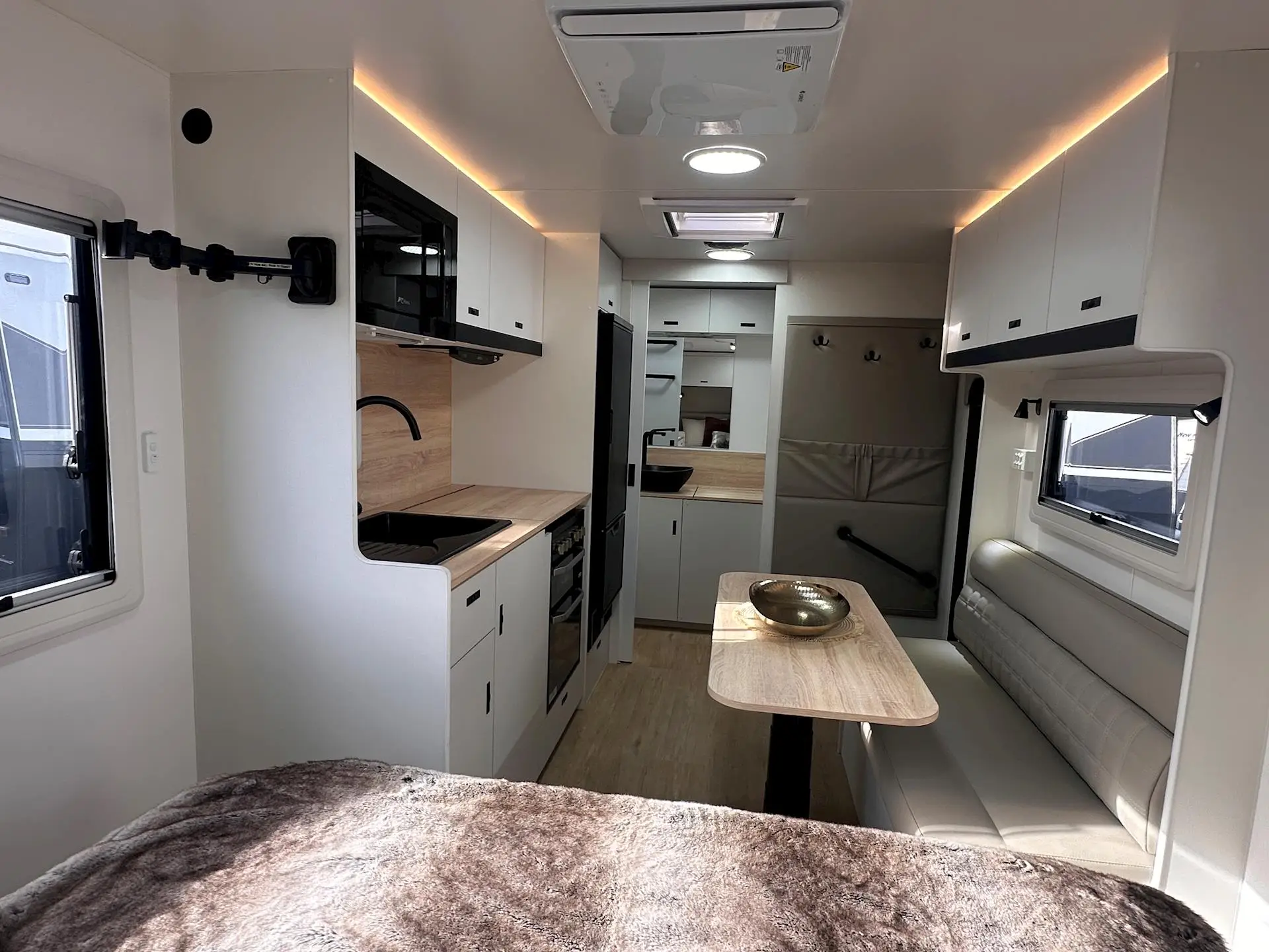 NEW 2026 VISCOUNT WILDSHARK V1