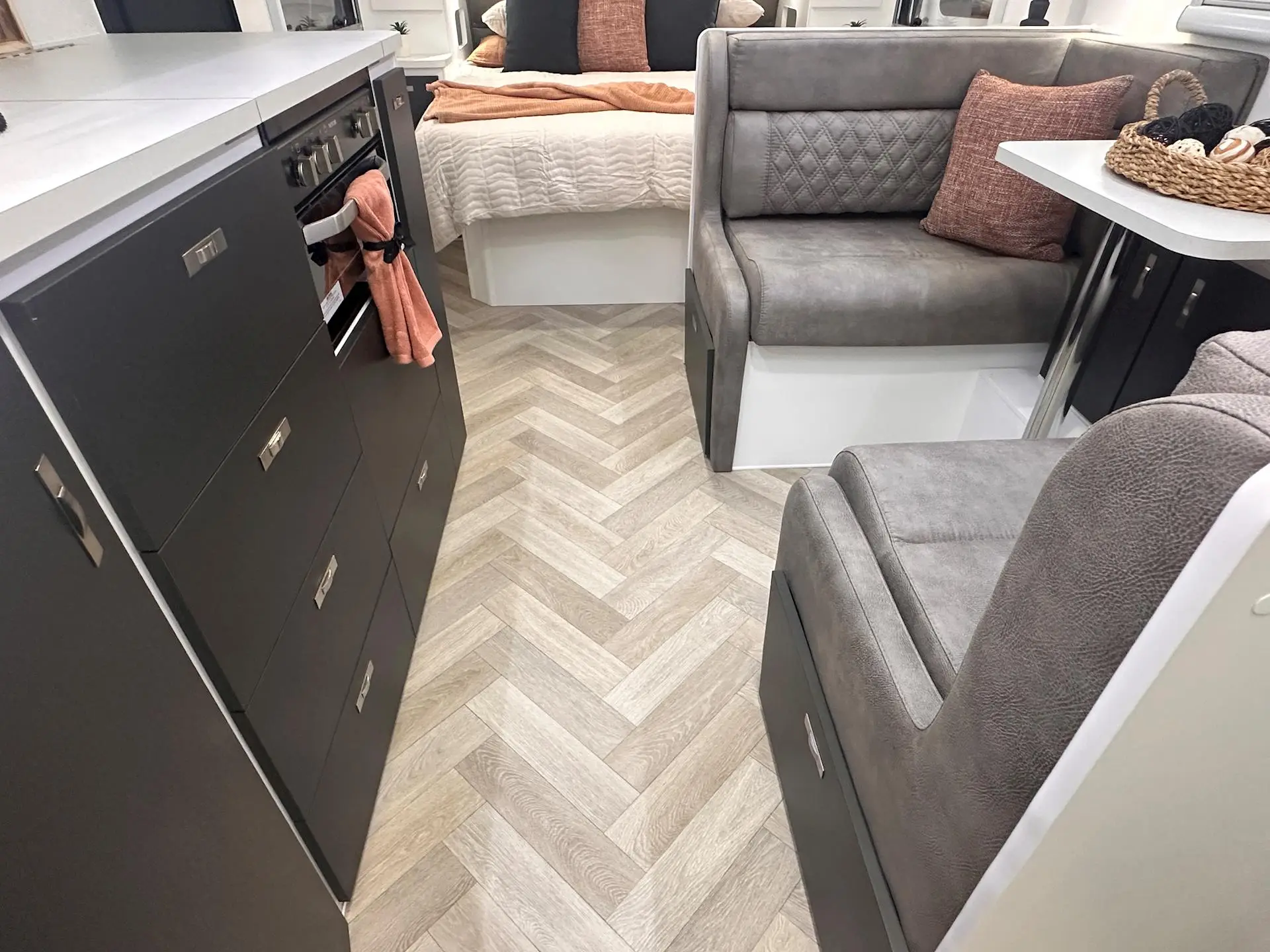 NEW 2026 DESIGN RV GETAWAY 218M