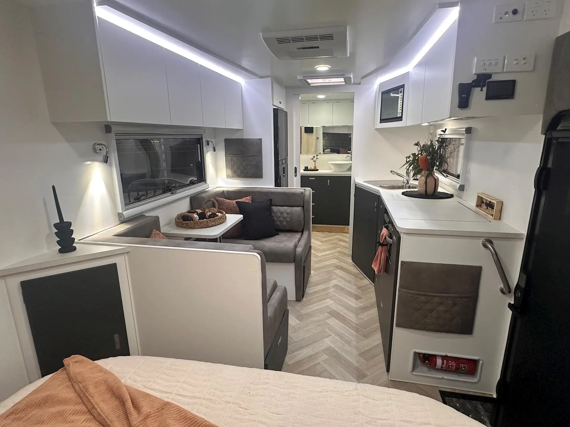 NEW 2026 DESIGN RV GETAWAY 218M