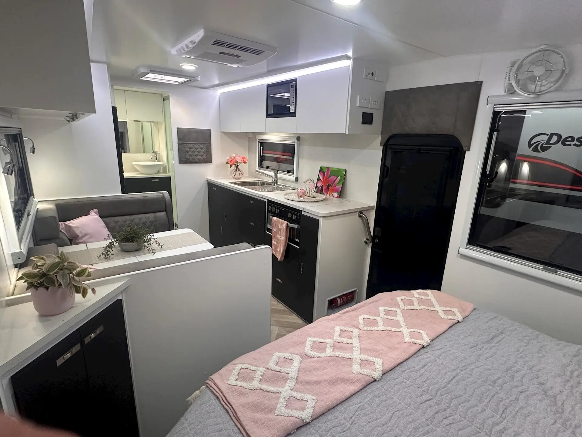 NEW 2026 DESIGN RV GETAWAY 200M