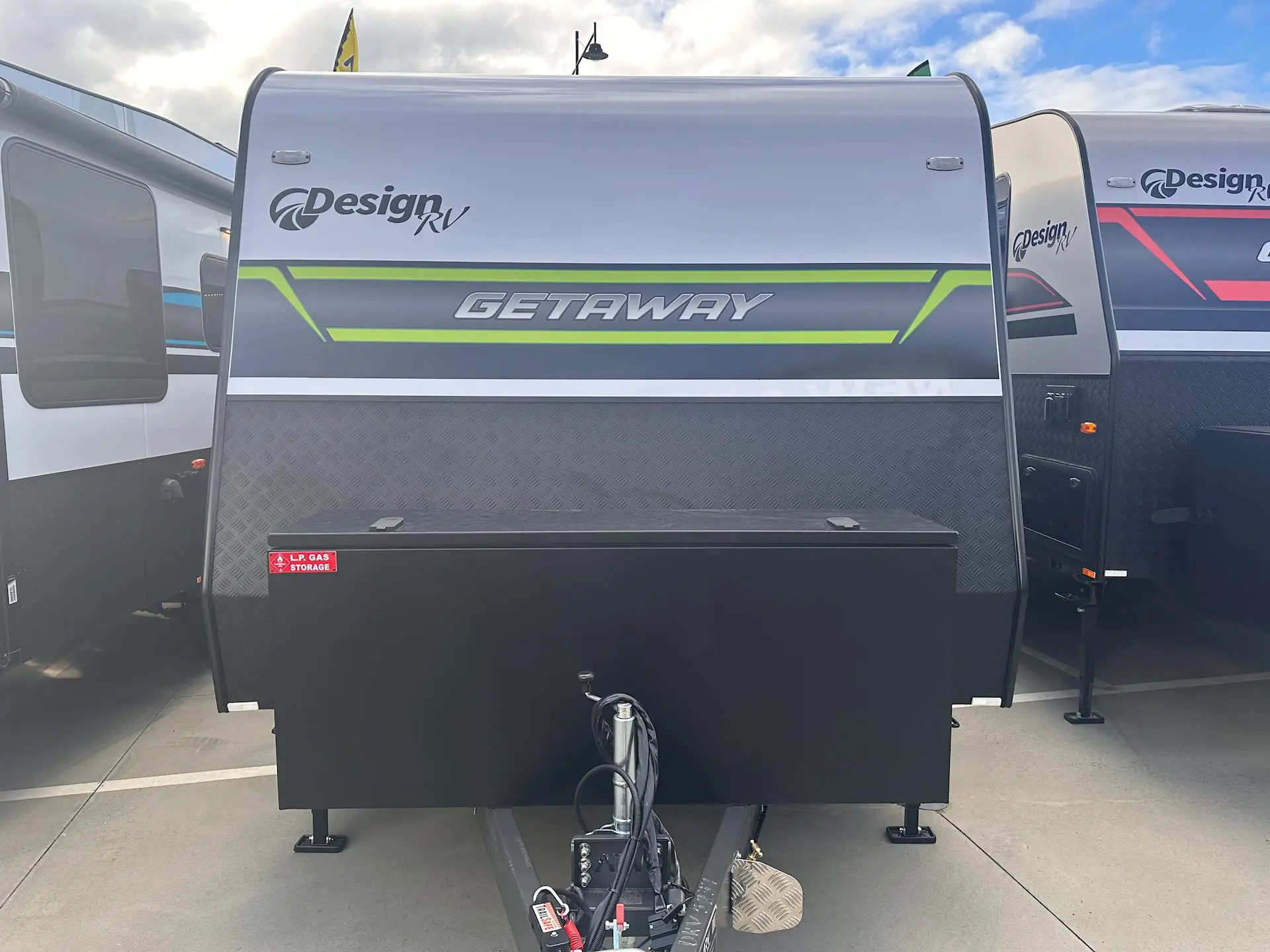 NEW 2026 DESIGN RV GETAWAY 200M