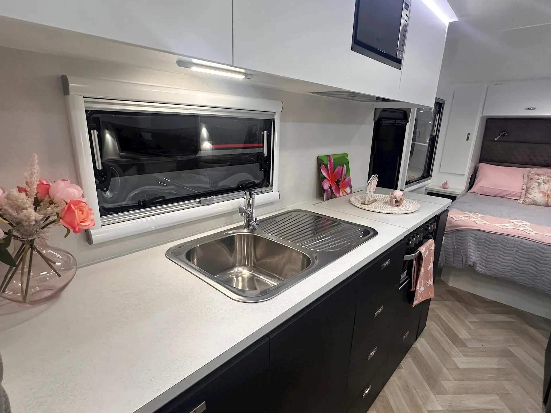 NEW 2026 DESIGN RV GETAWAY 200M