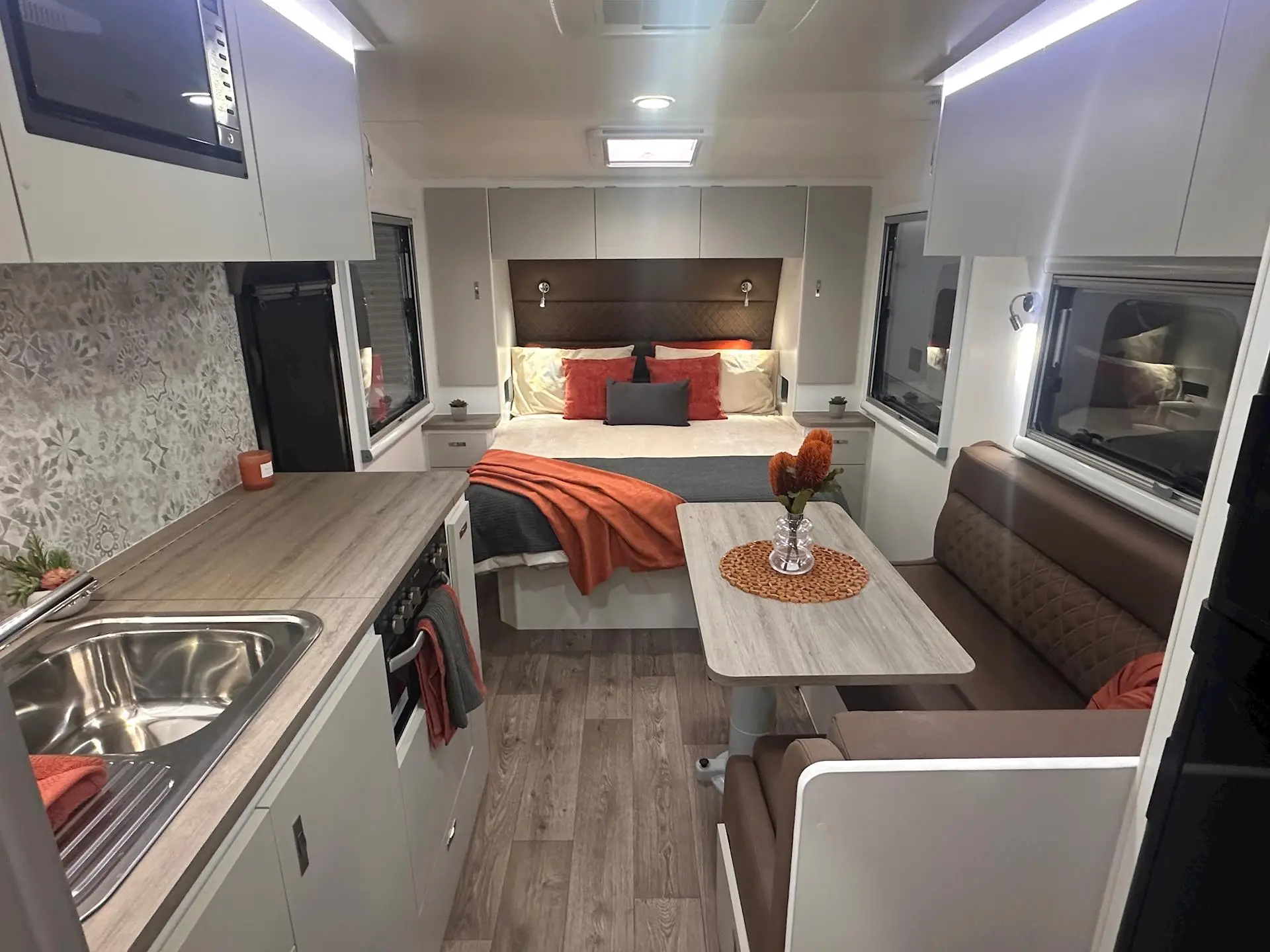 NEW 2026 DESIGN RV ODYSSEY  F206M