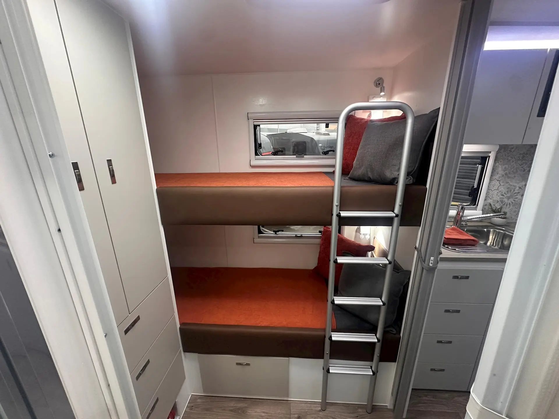 NEW 2026 DESIGN RV ODYSSEY  F206M